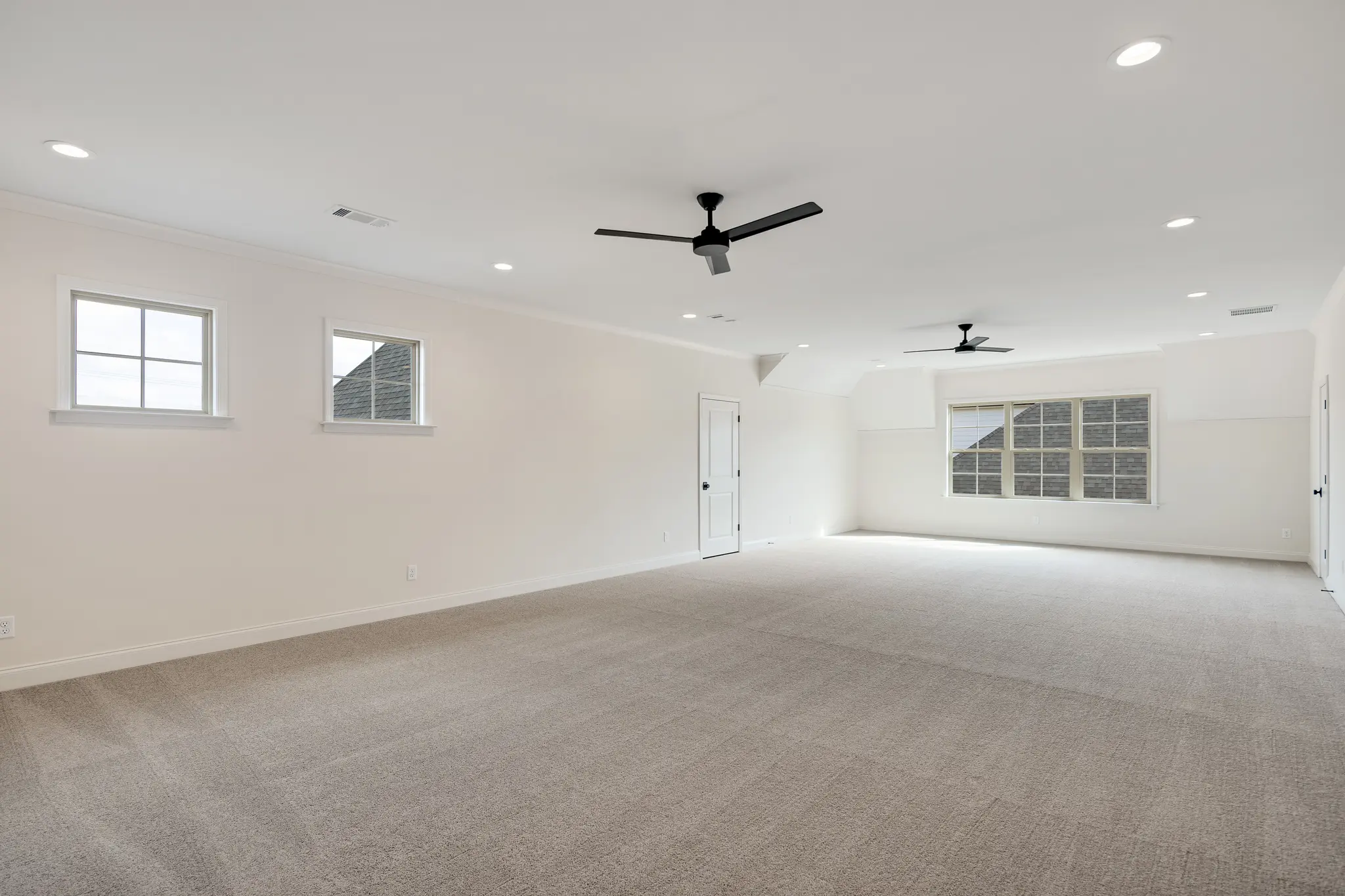 Waverly - Interior Photo 25