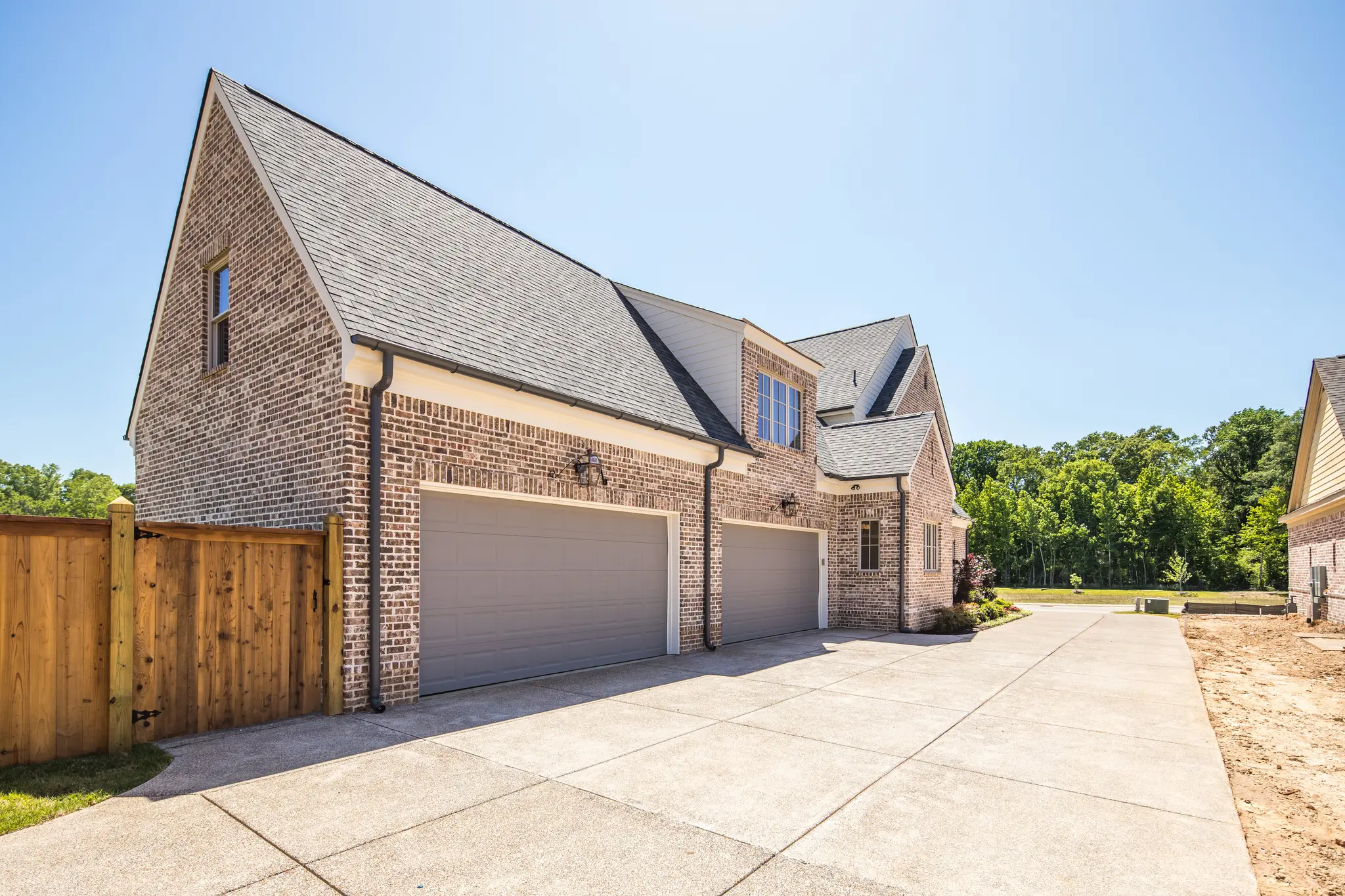 Chalet - Exterior Photo 11