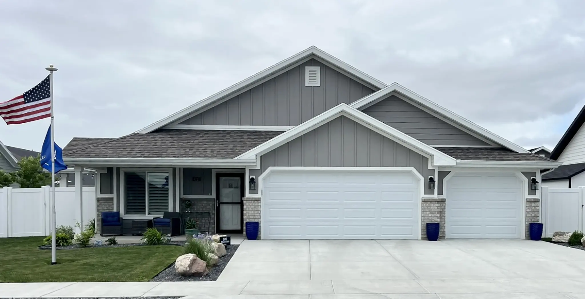 Avery - Exterior Photo 3