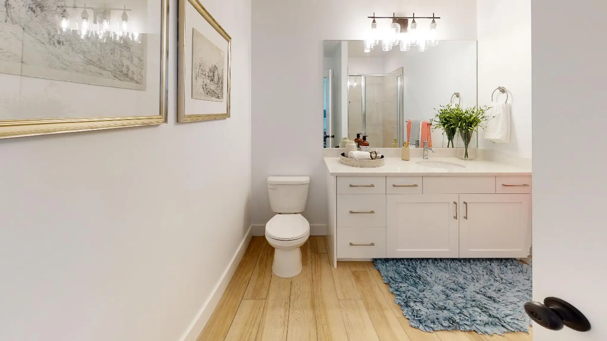 Avery - Interior Photo 18