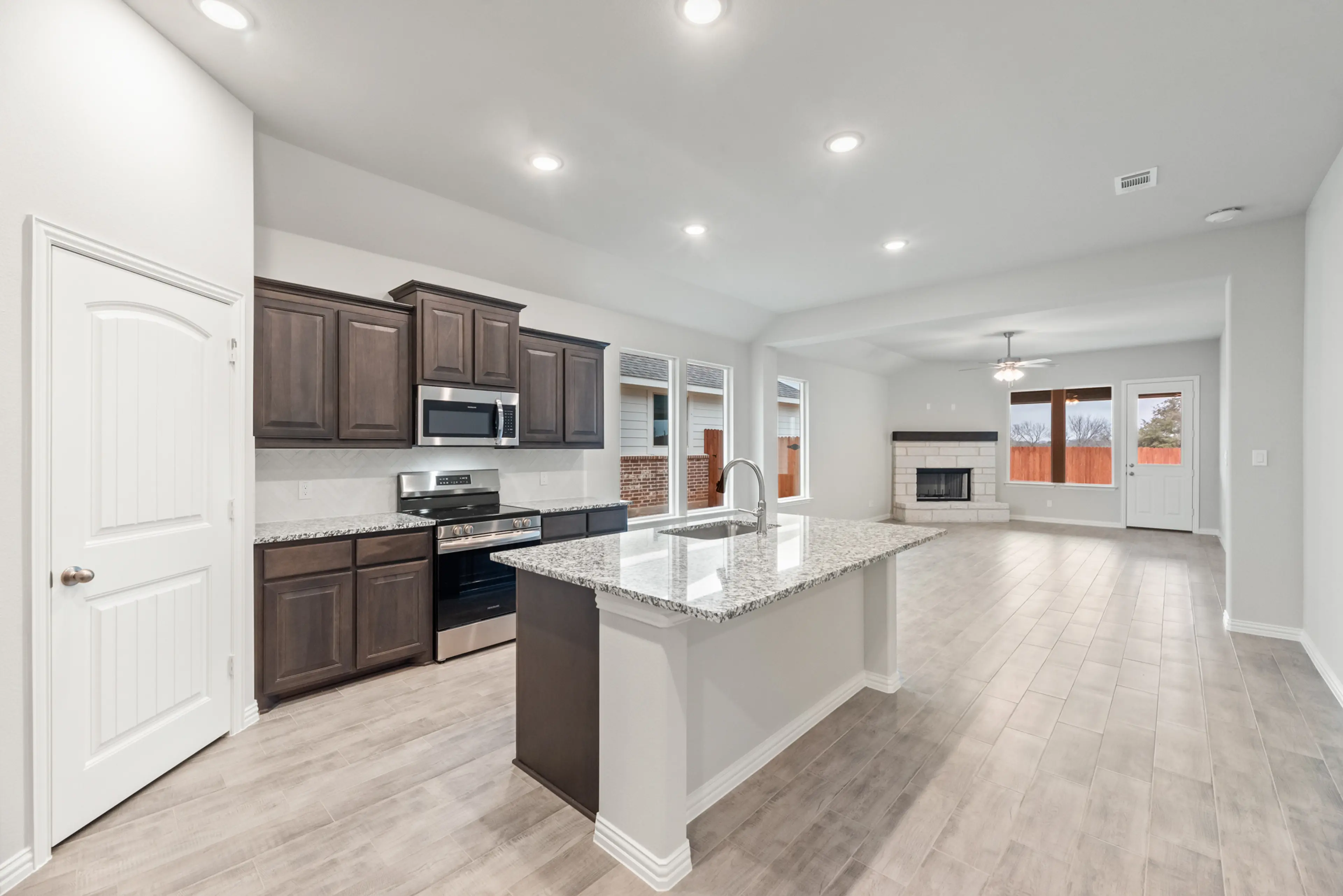 Slide - Havasu III Kitchen