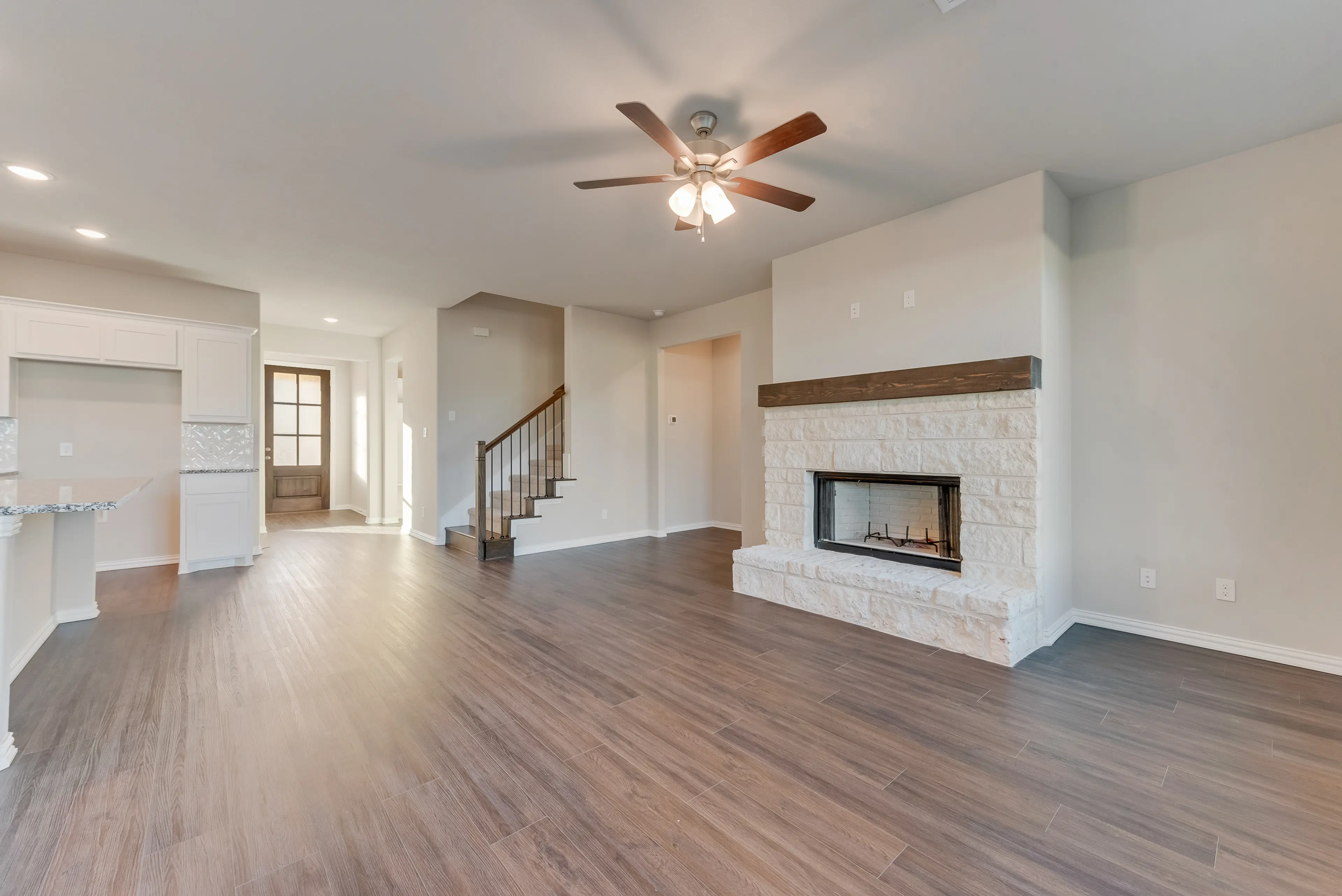 Slide - Navasota Family Room