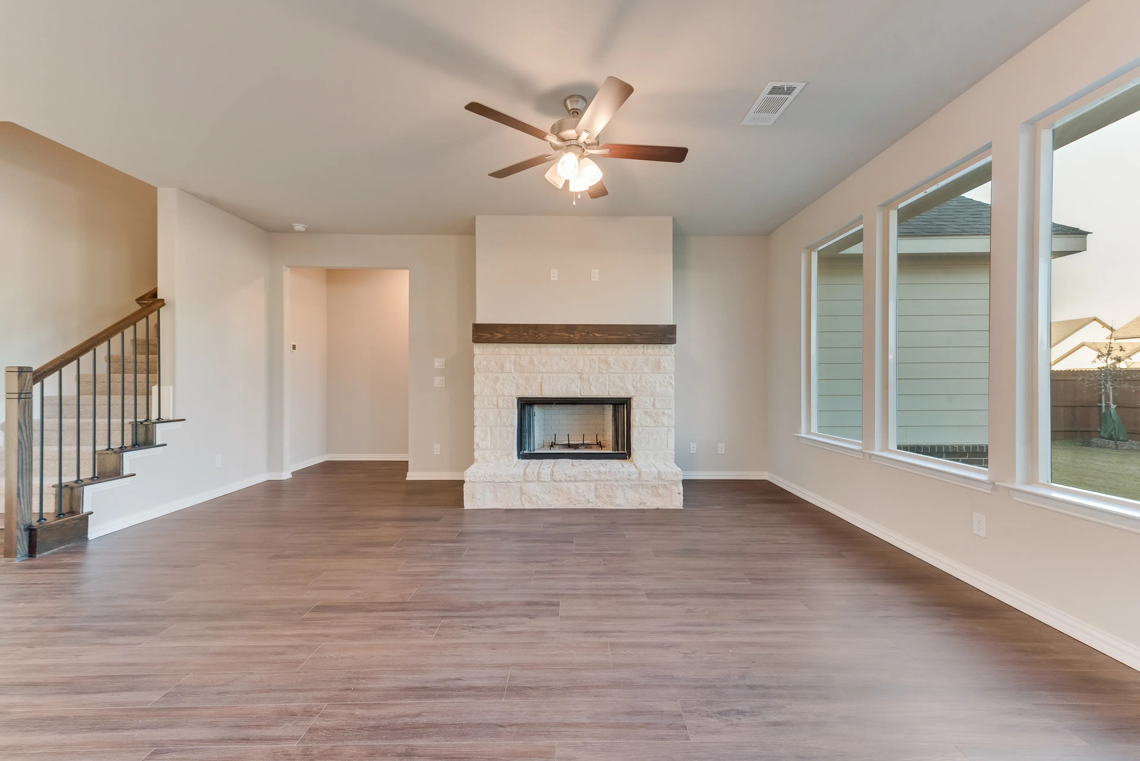 Slide - Navasota Family Room