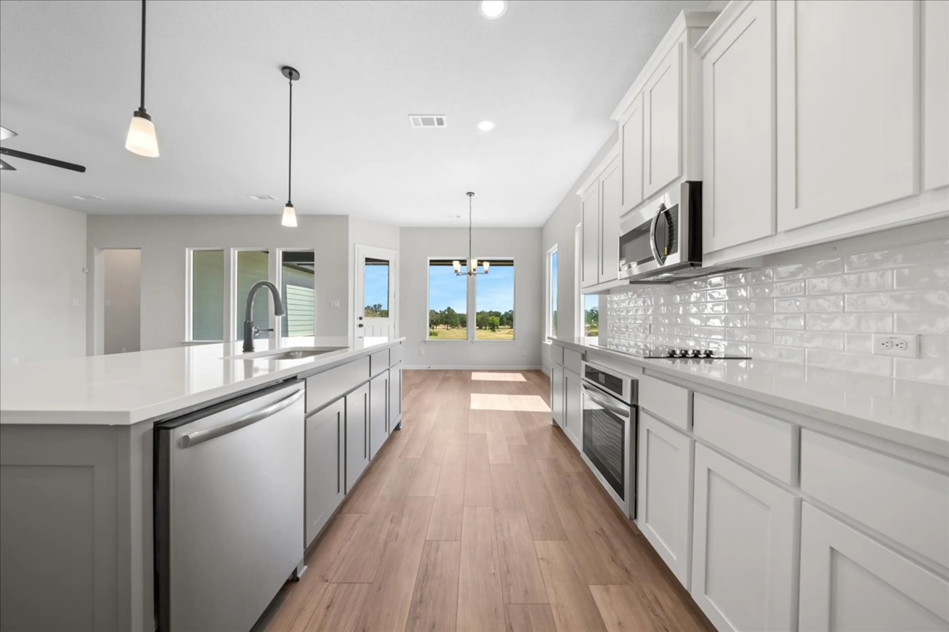 Slide - Verbena II Kitchen