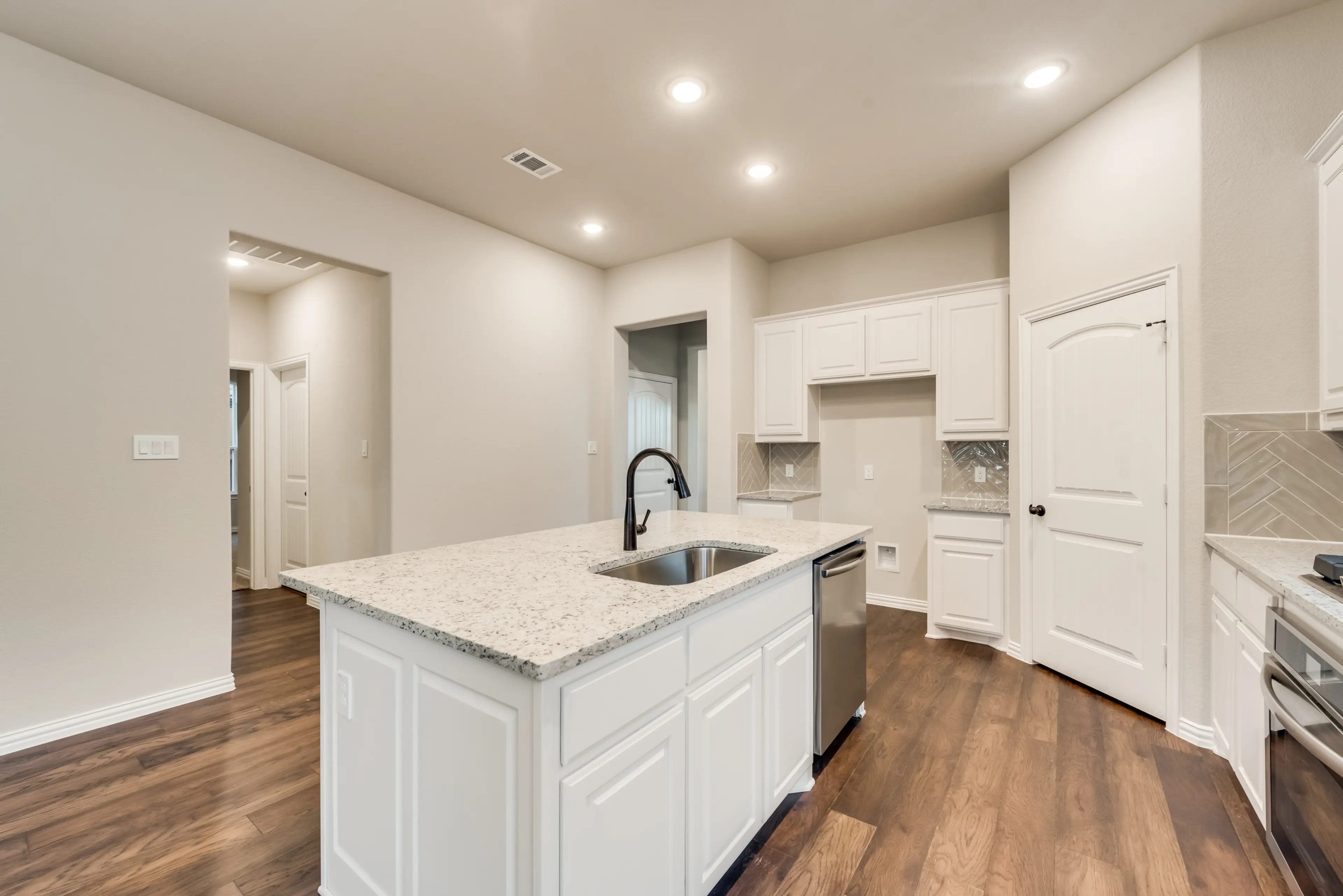 Slide - Lavon Kitchen