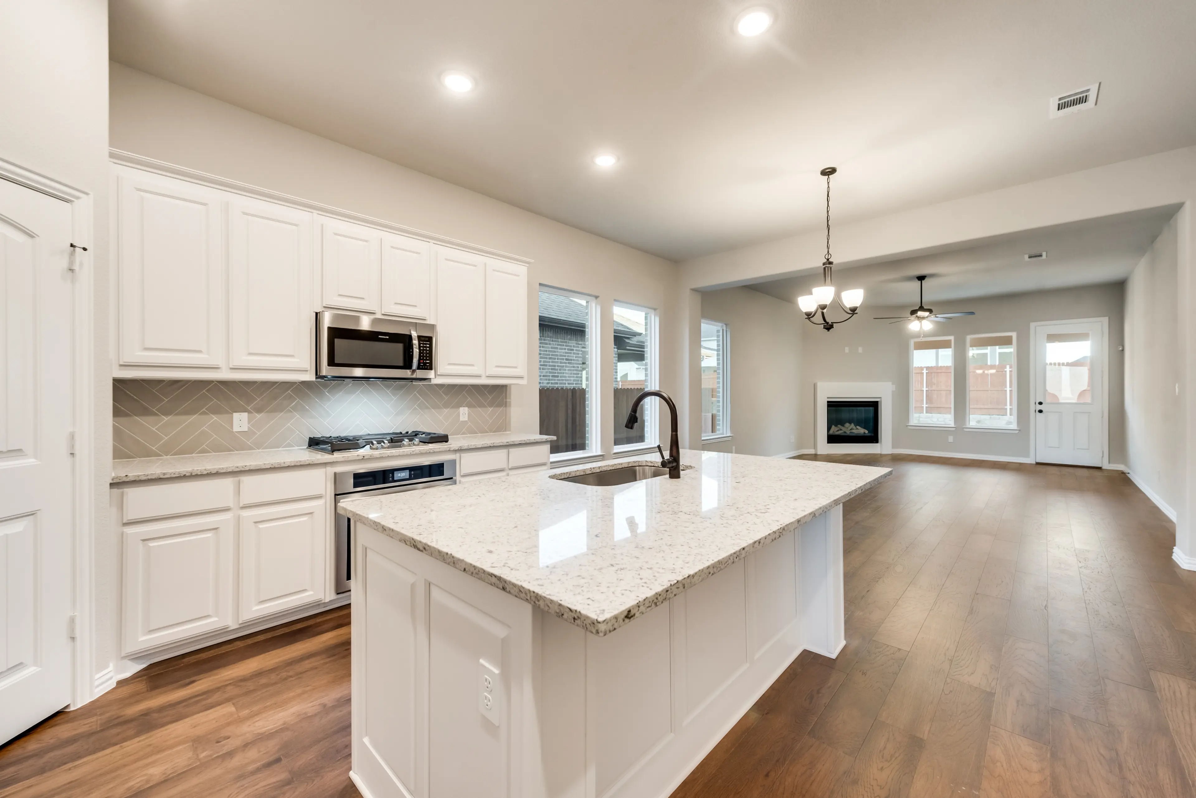 Slide - Lavon Kitchen