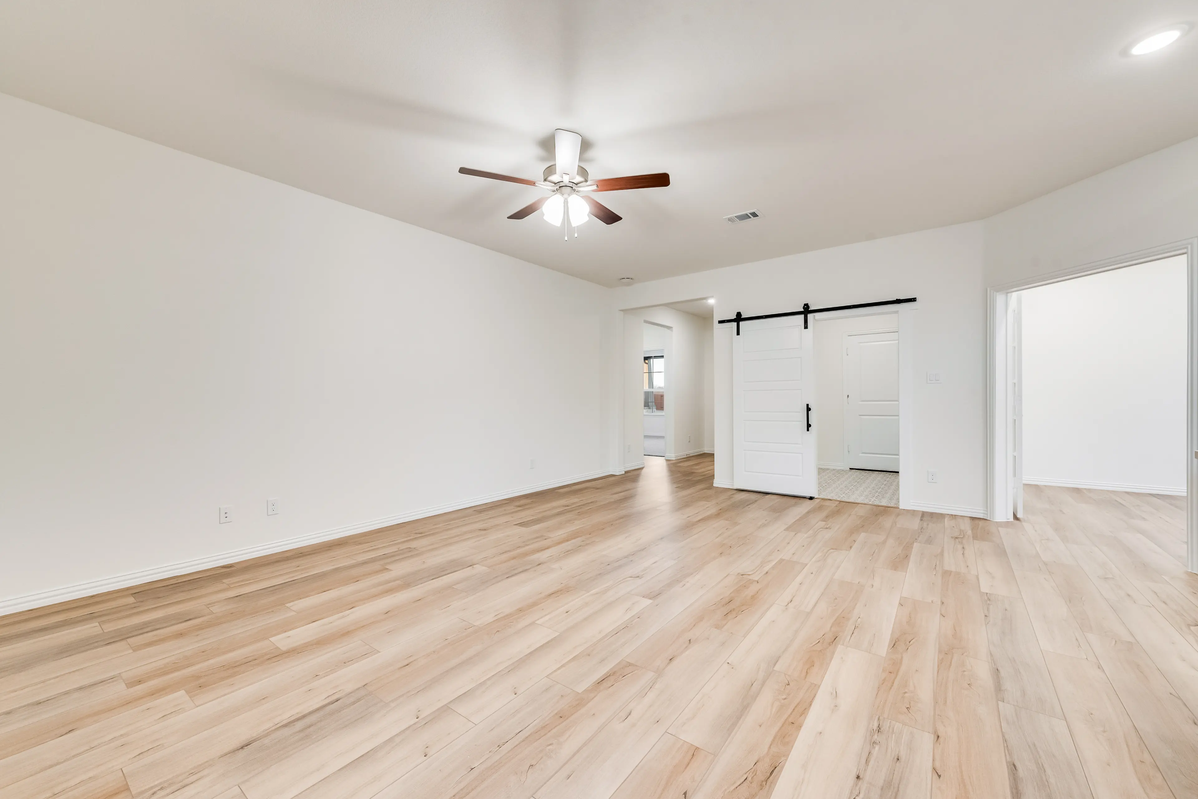 Slide - Cascade II Family Room