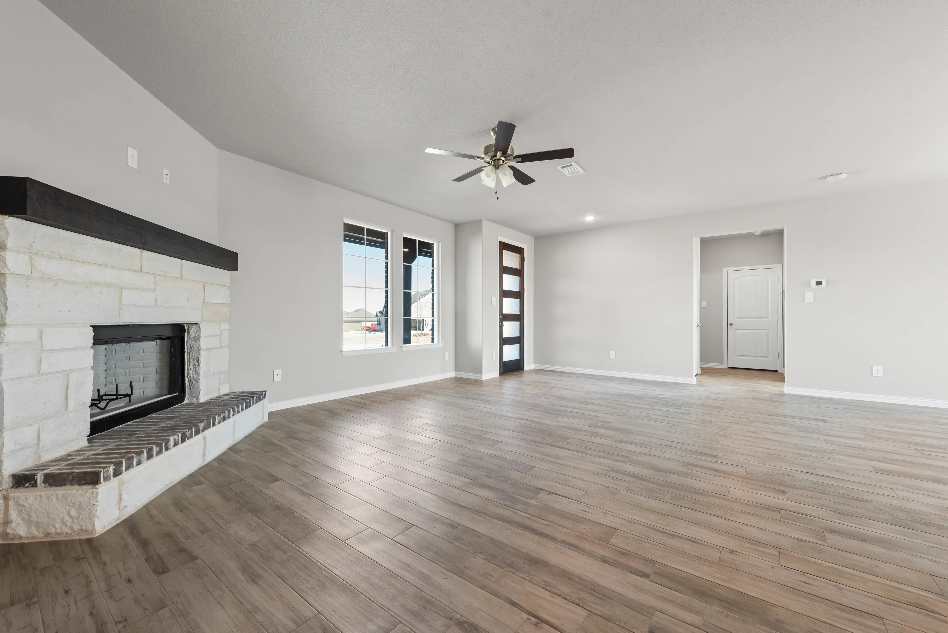 Slide - Caddo Living Room