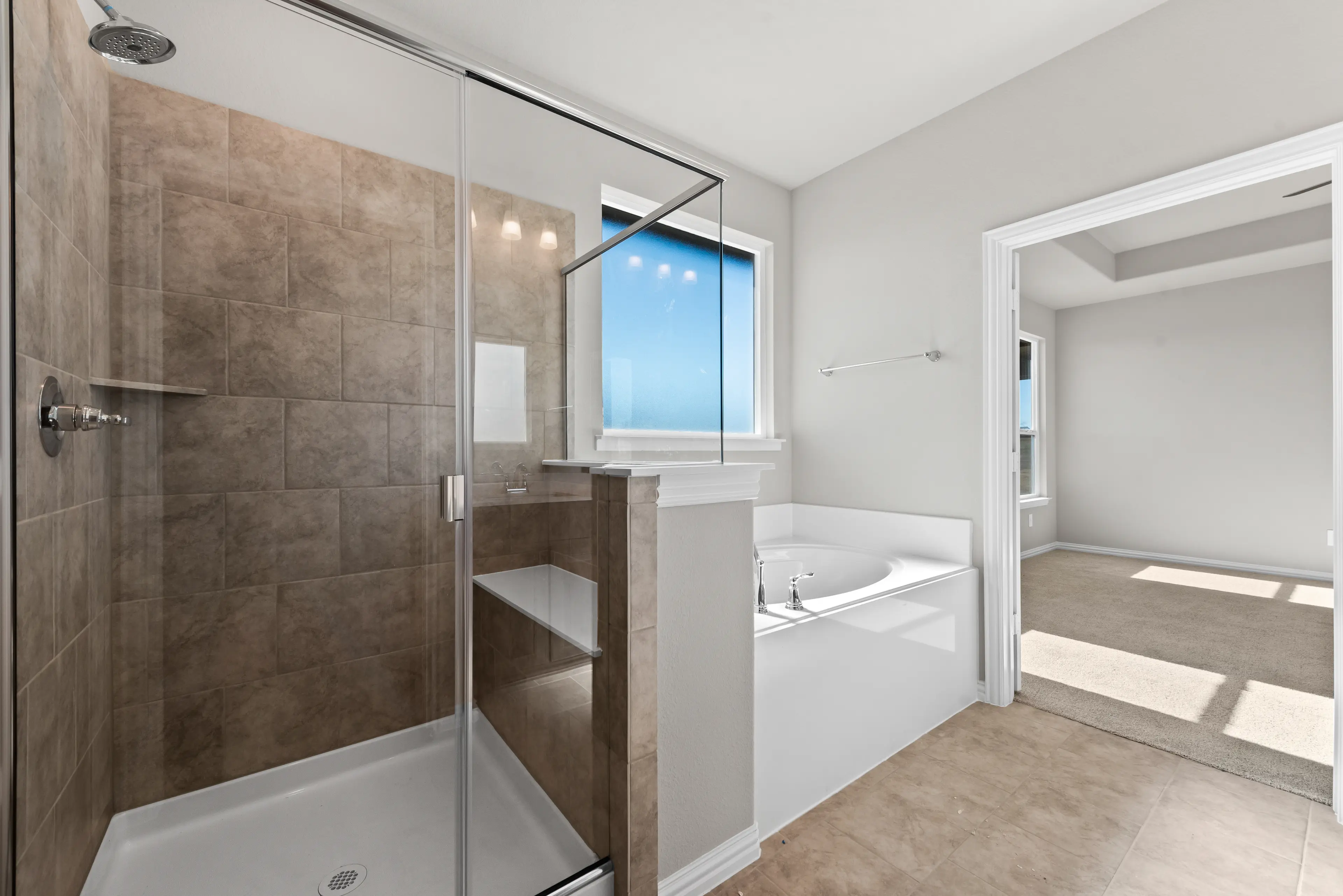 Slide - Caddo Owner's Bath