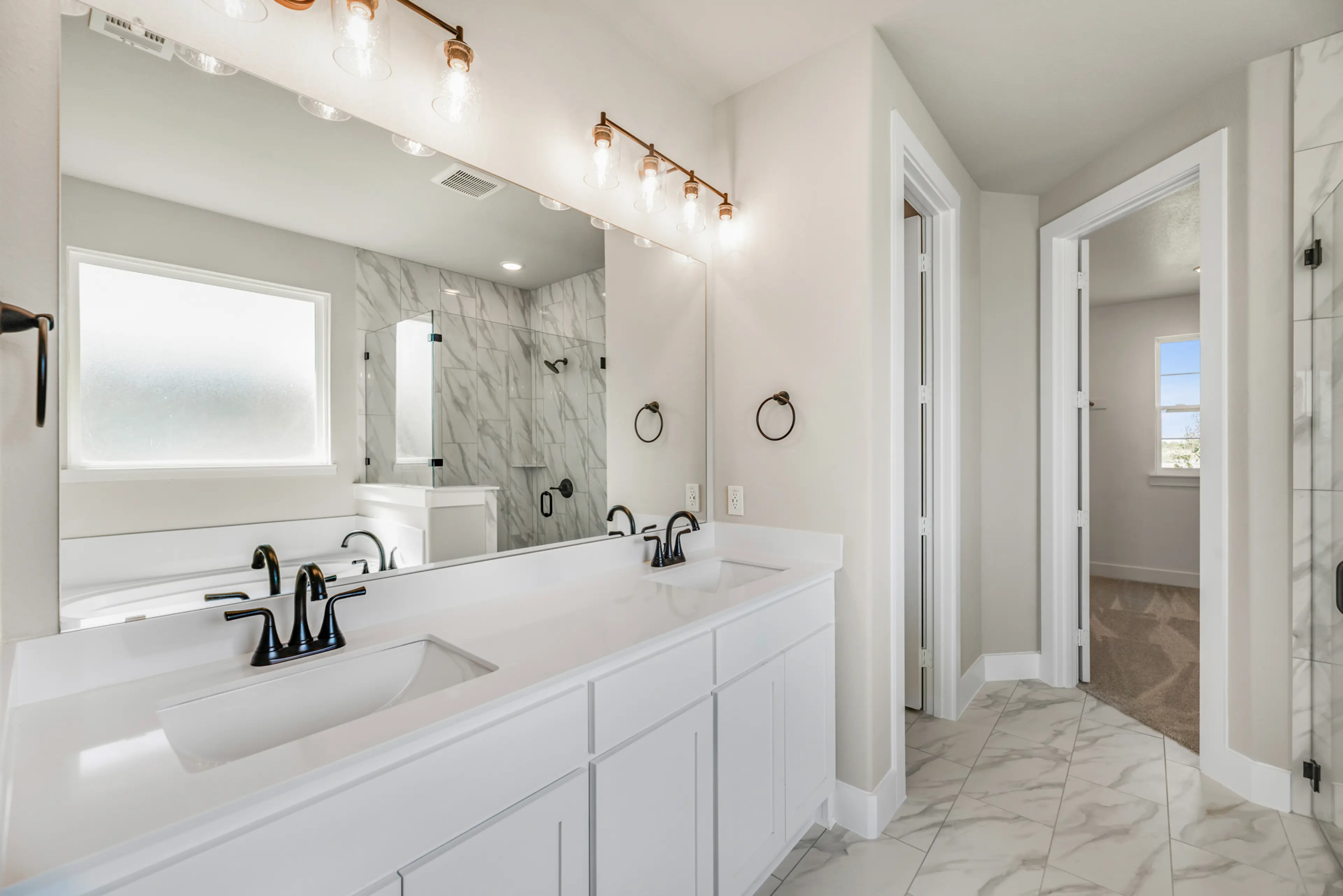 Slide - Colorado II Owner's Bath