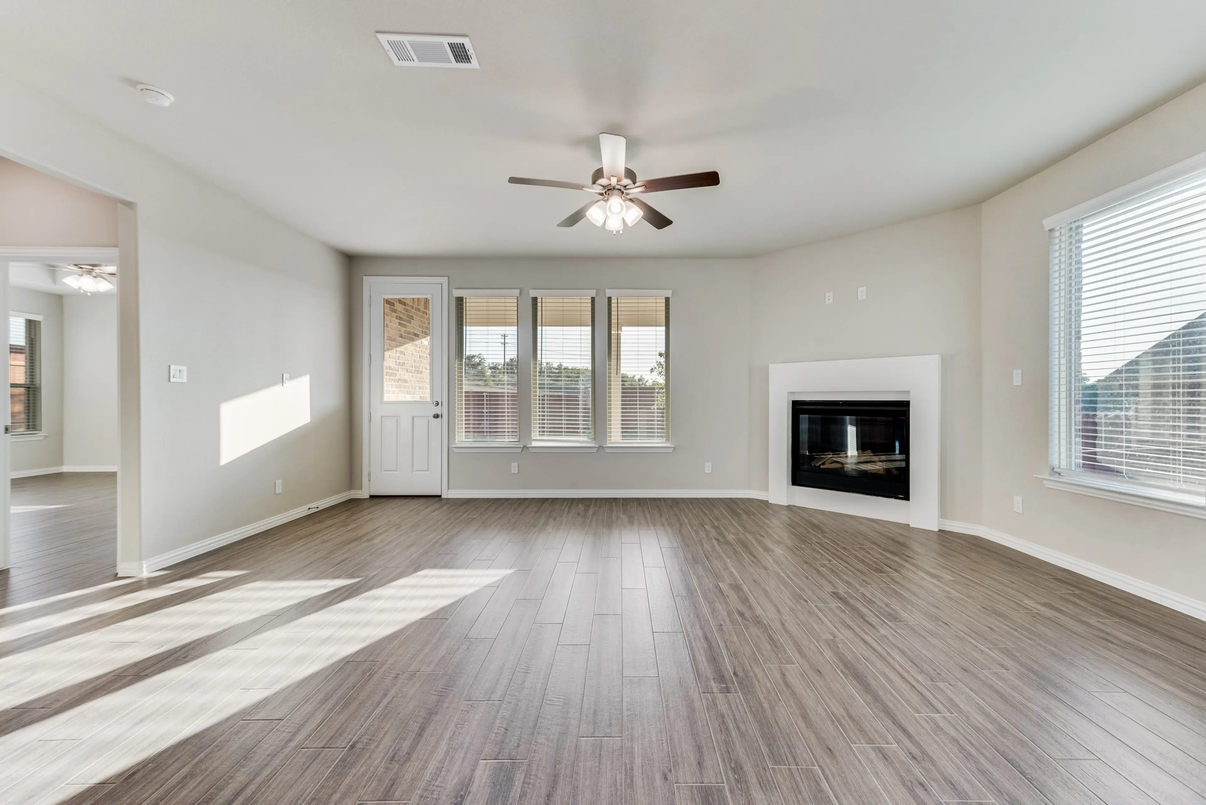 Slide - Nueces Living Room