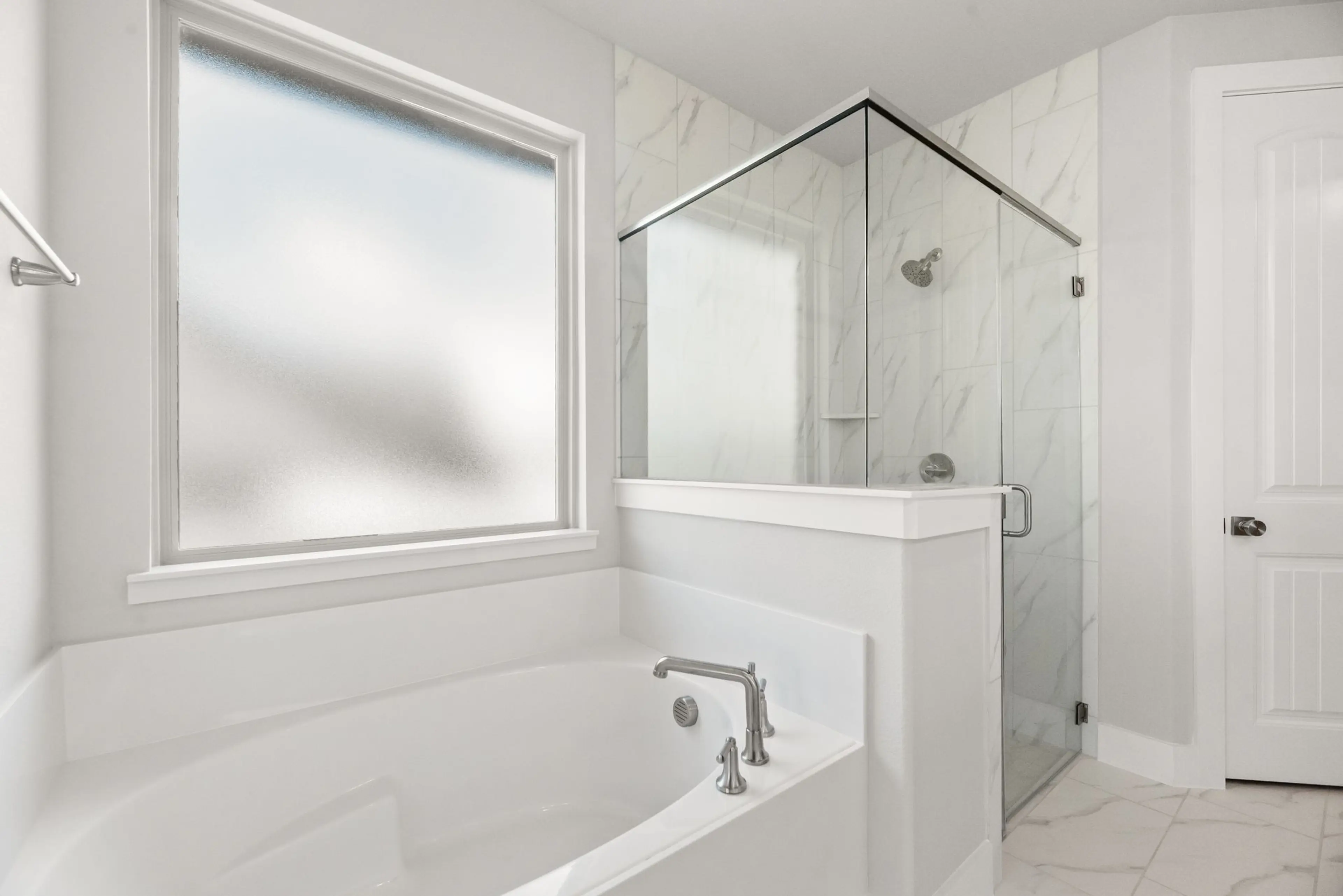 Slide - Neches Owner's Bath