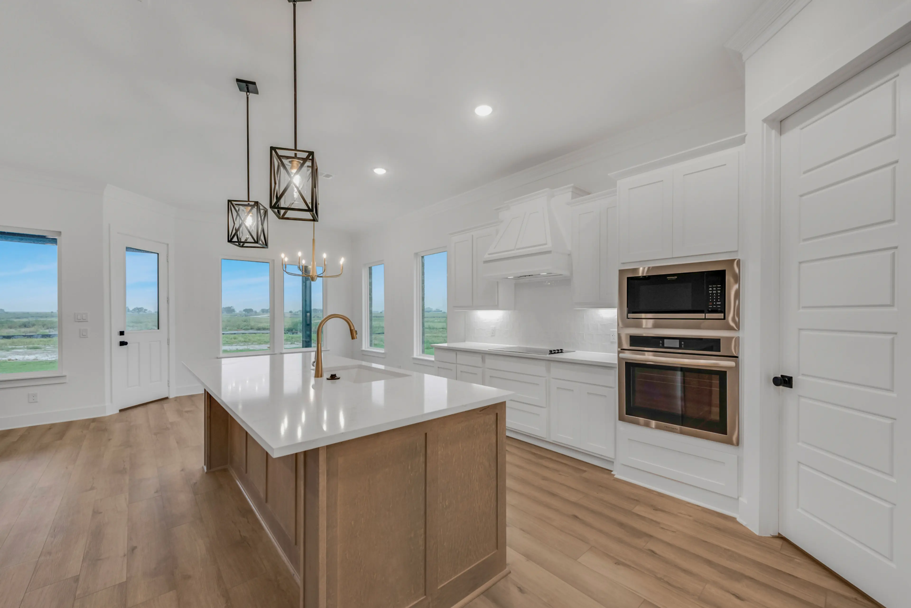 Slide - Aster Kitchen
