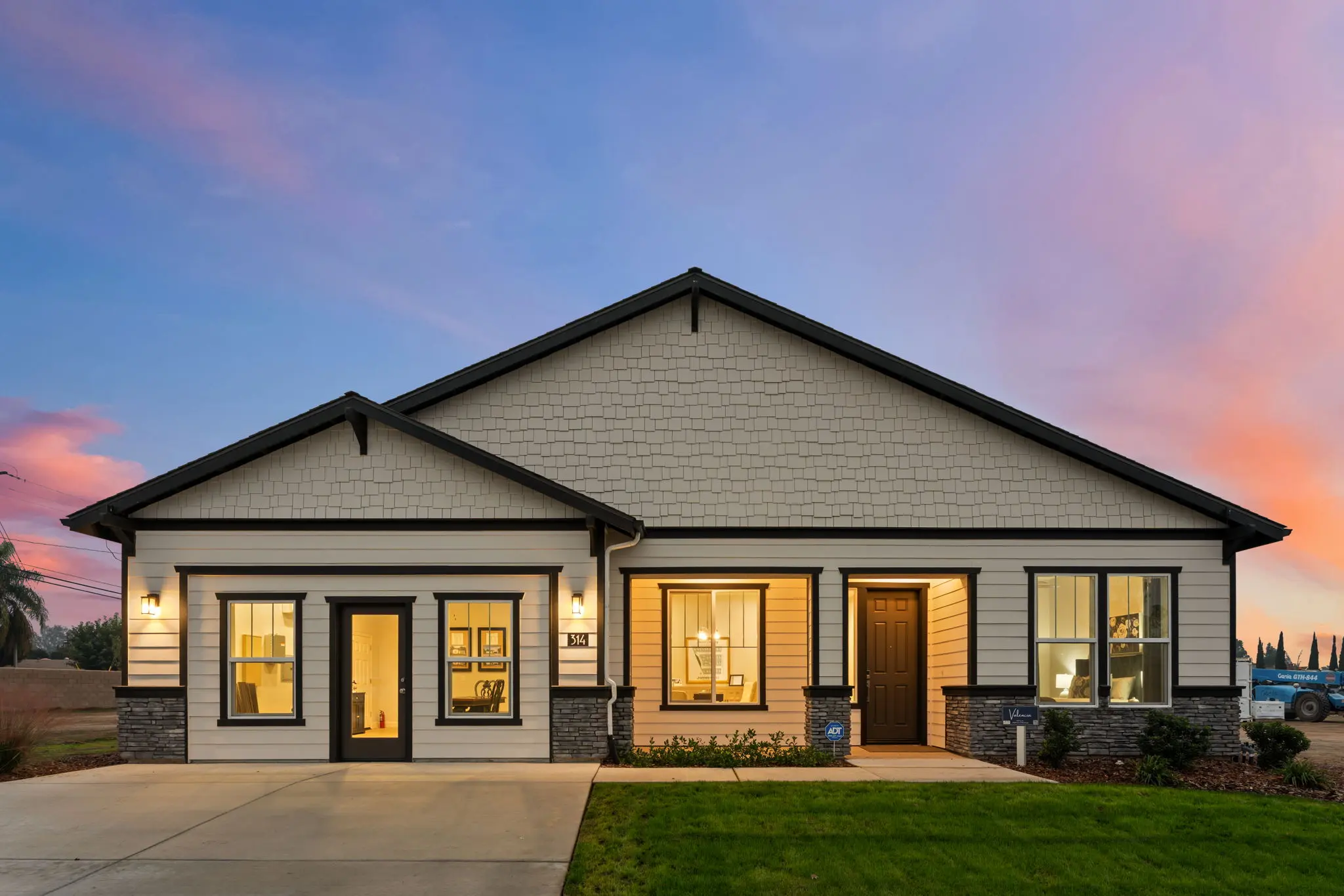 Thumbnail: 314 Windsor St, Exeter CA