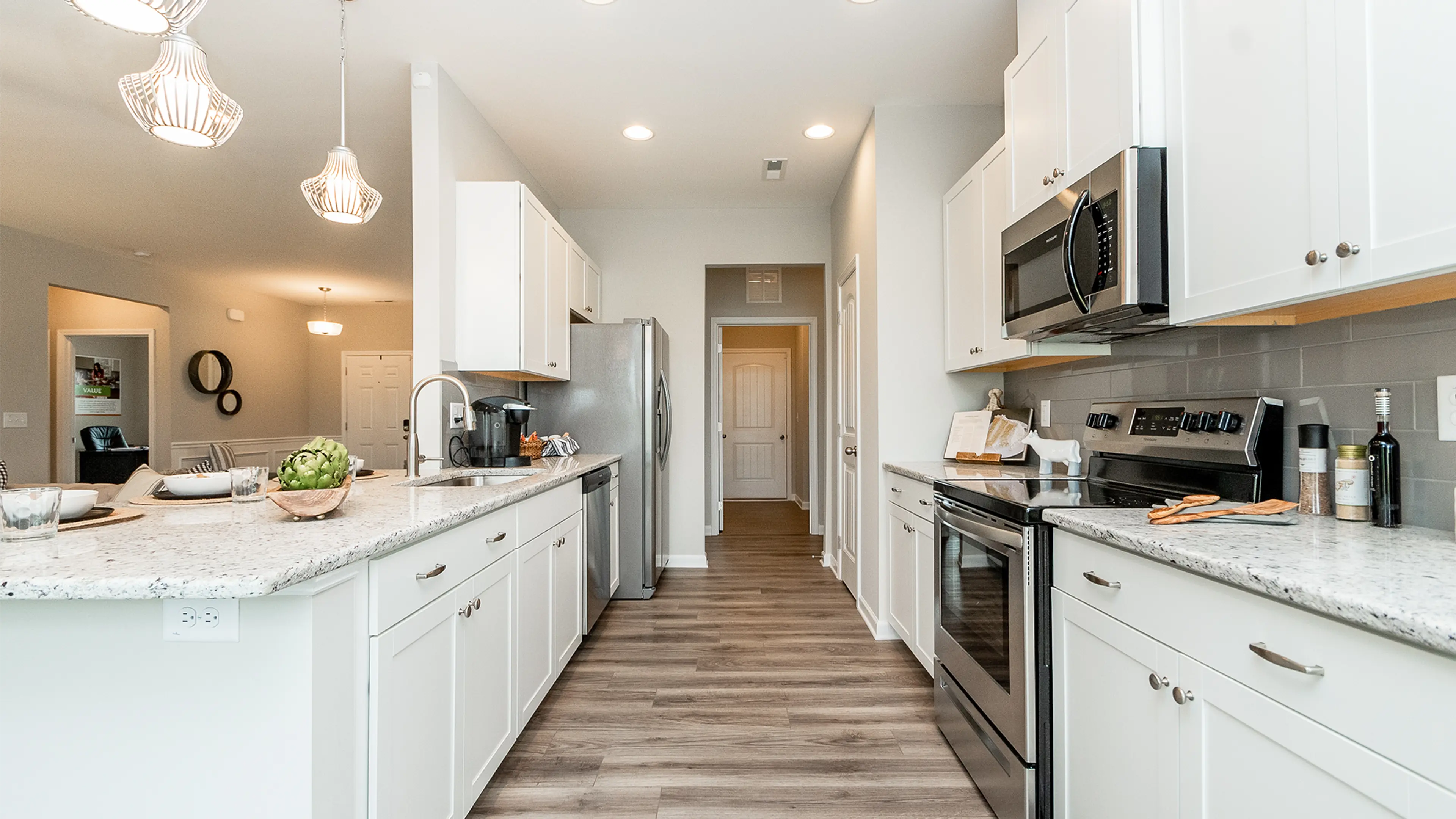 Slide - Chef's Kitchen