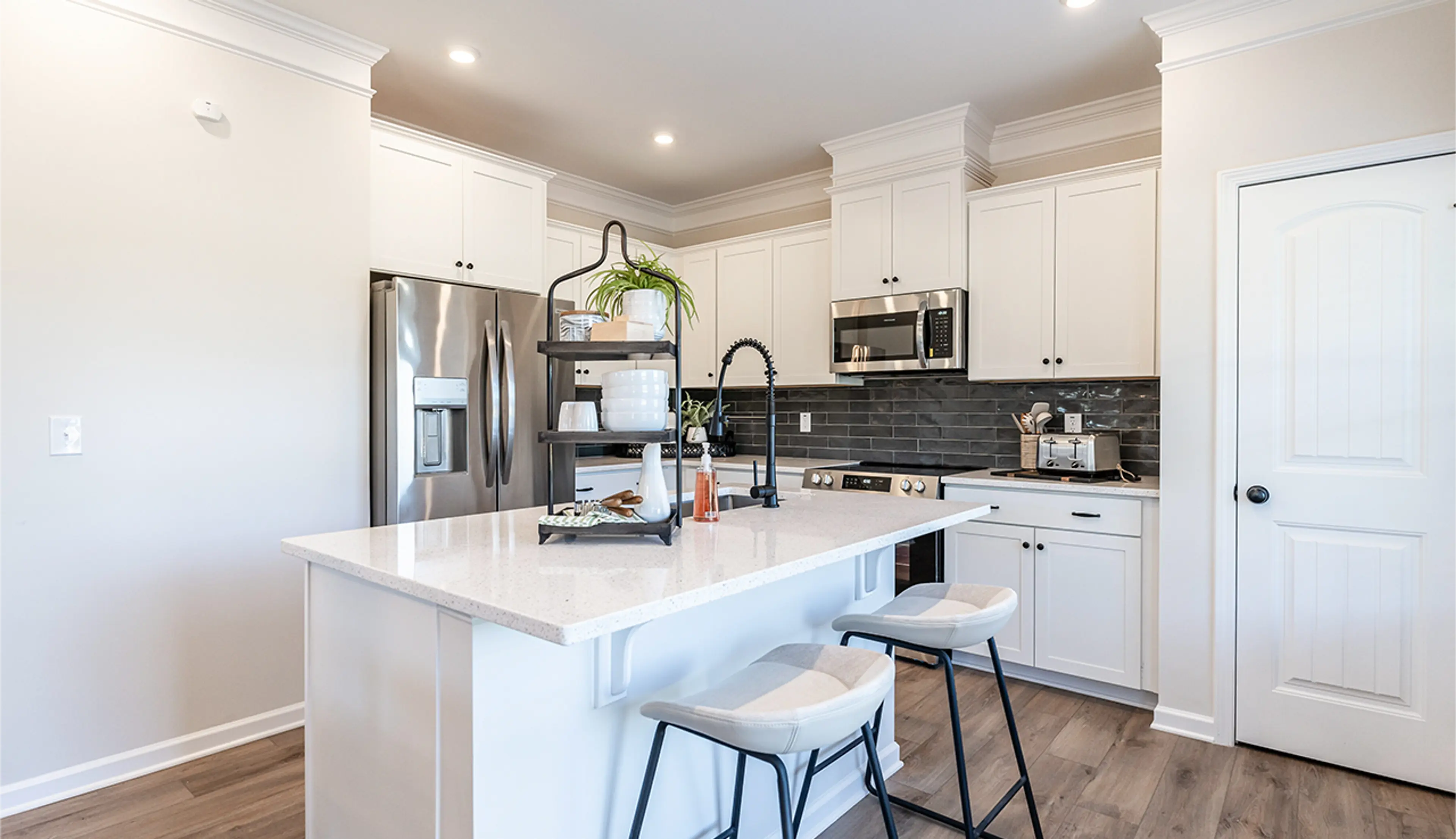 Slide - Luxury Kitchens