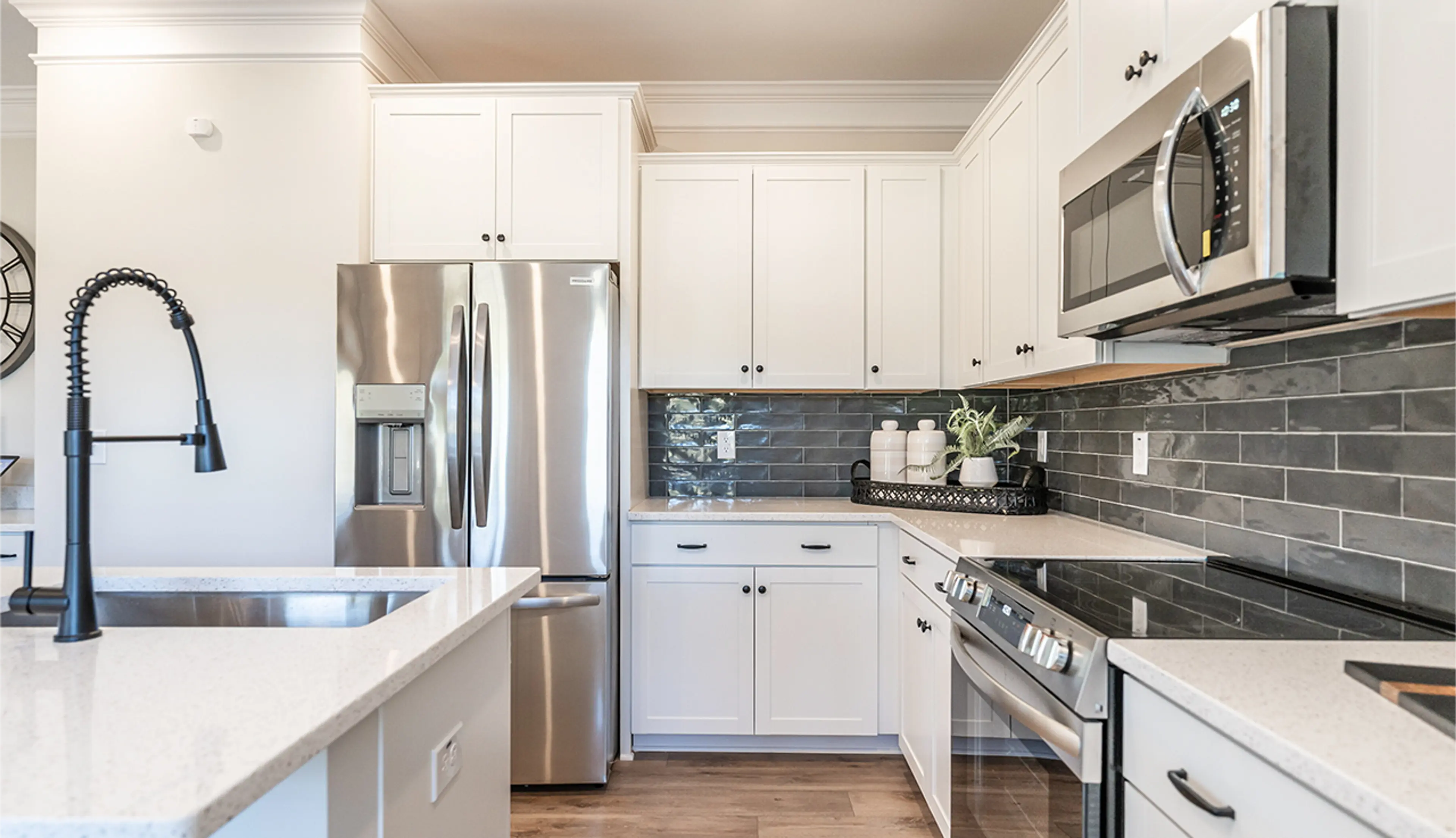 Slide - Chef's Kitchen