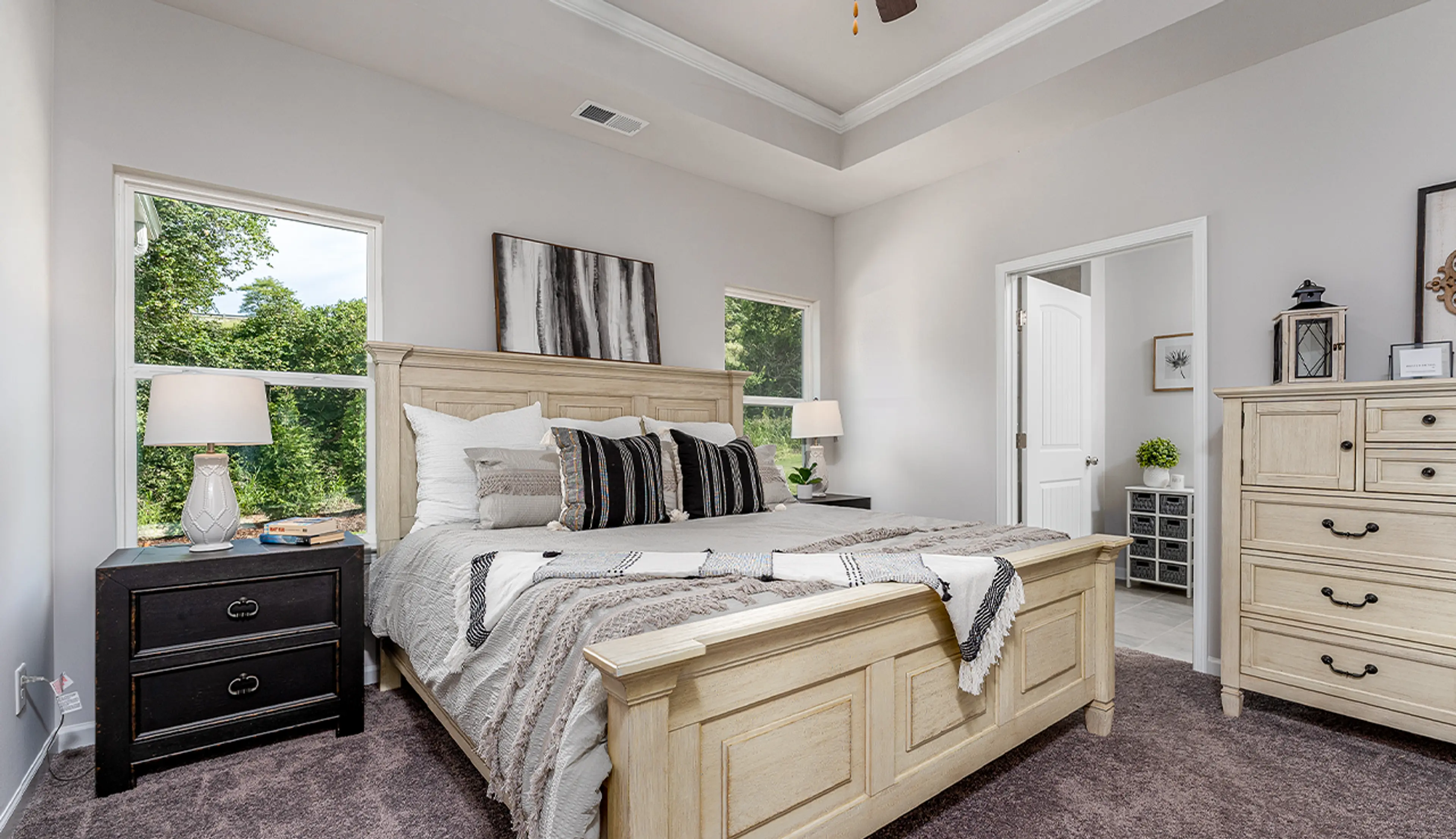 Slide - Owner's Suite