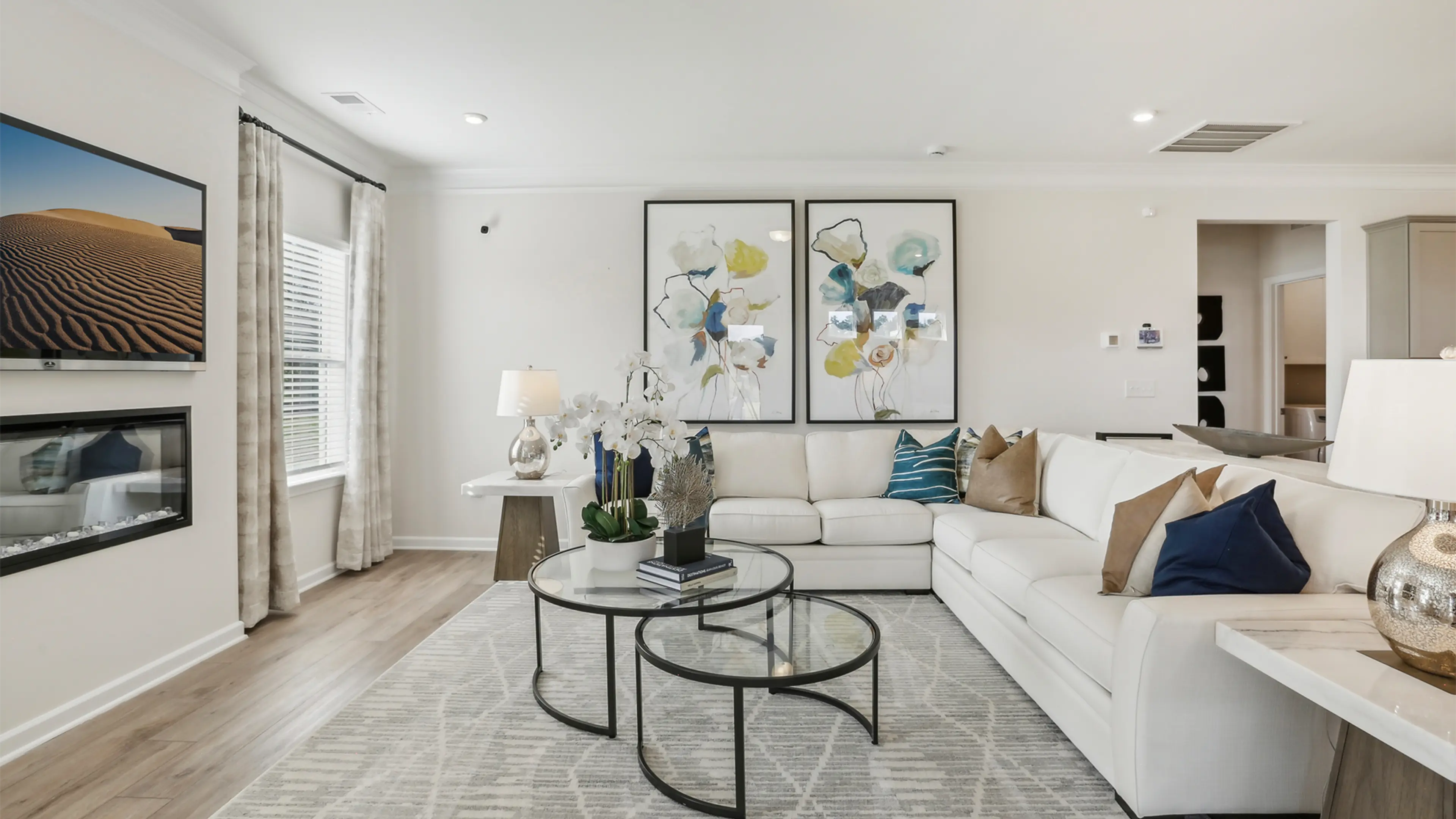 Slide - Spacious Living Areas