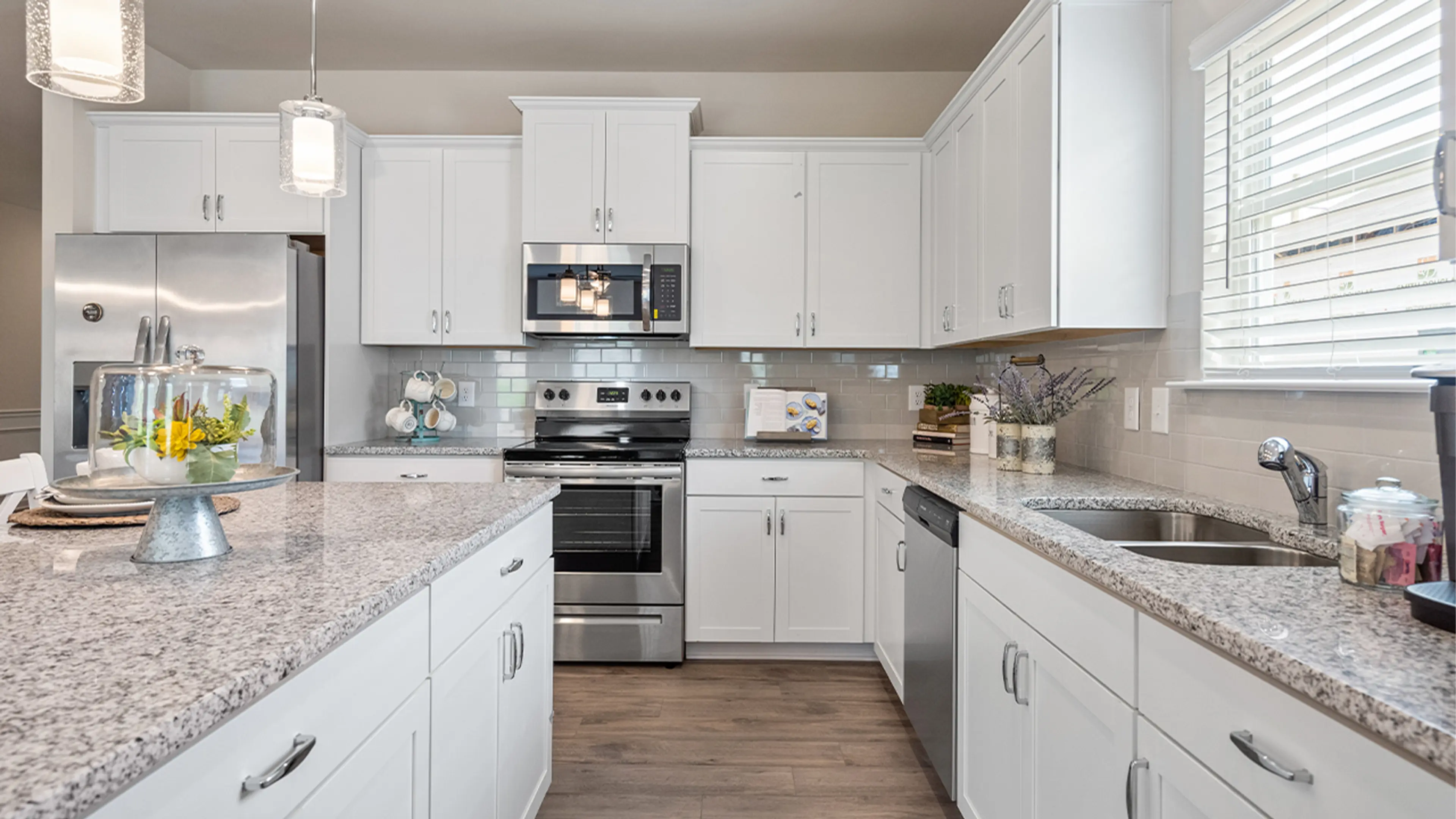 Slide - Luxury Kitchens