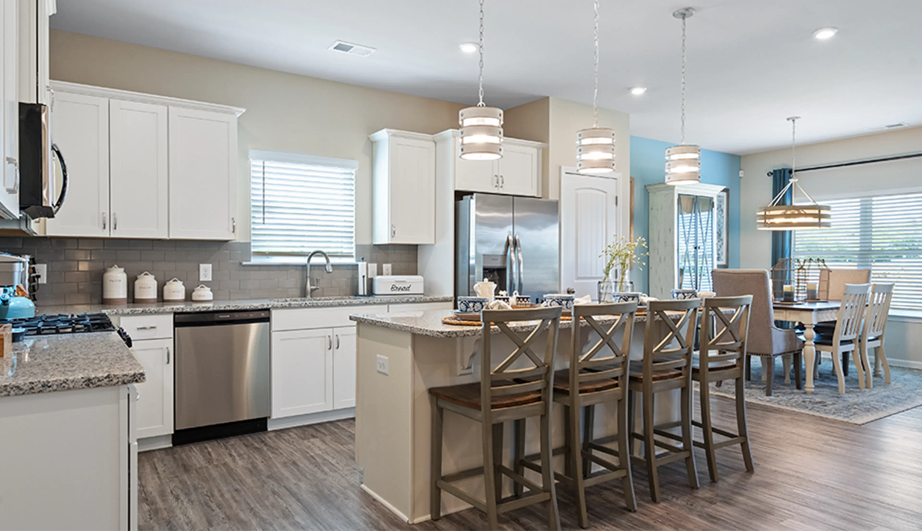 Slide - Luxury Kitchens