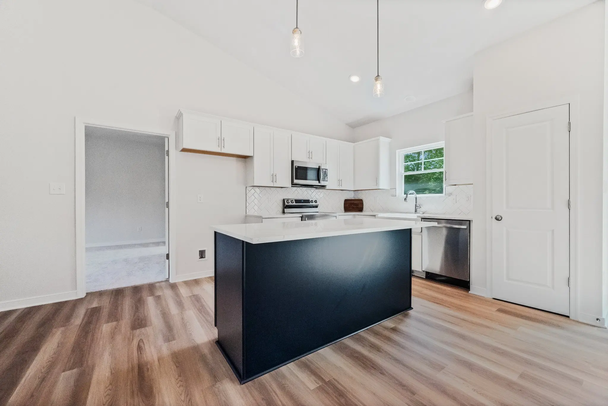 Harper 2 Kitchen, Dinette (Optional Island)