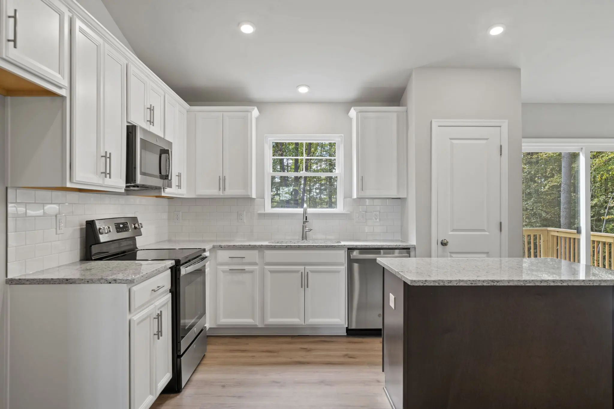 Harper 2 Kitchen (Optional Island)