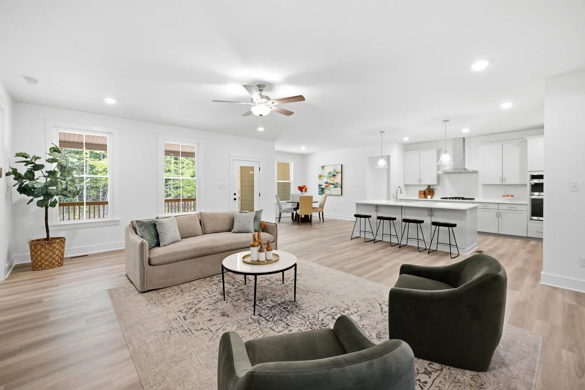 Windsor Family Room, Kitchen