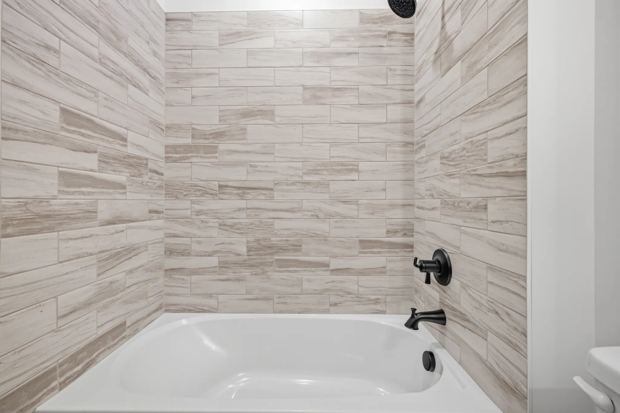 Windsor Optional Guest Suite Bath