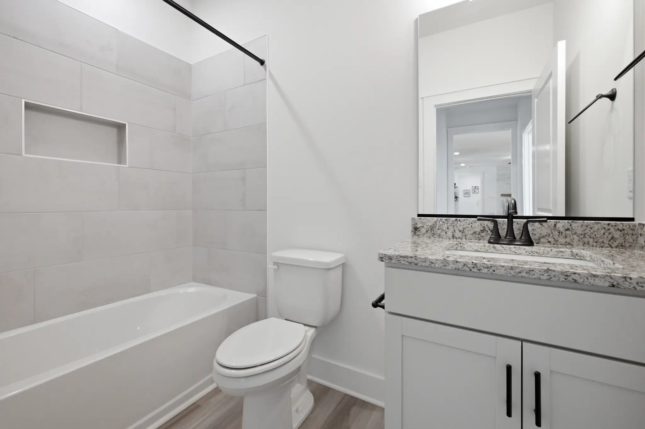 Windsor Hall Bathroom 