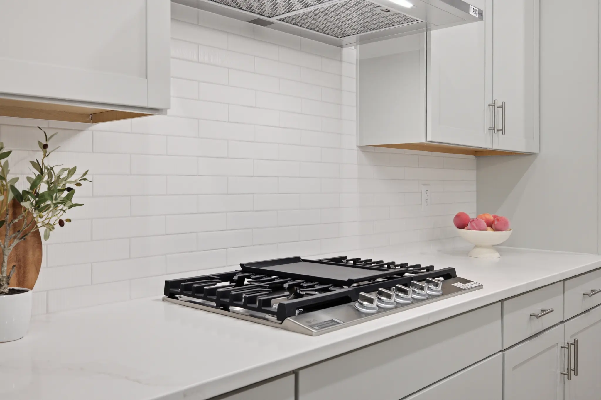 Windsor Gourmet Kitchen, Opt. Gas Range