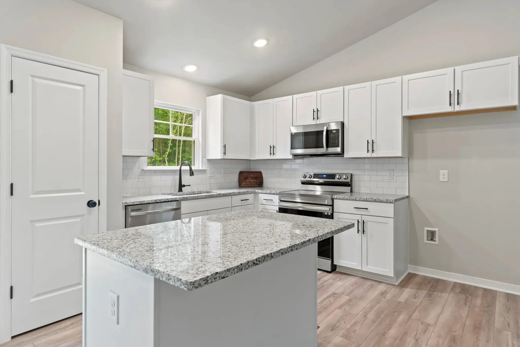 Harper 2 Kitchen (Optional Island)