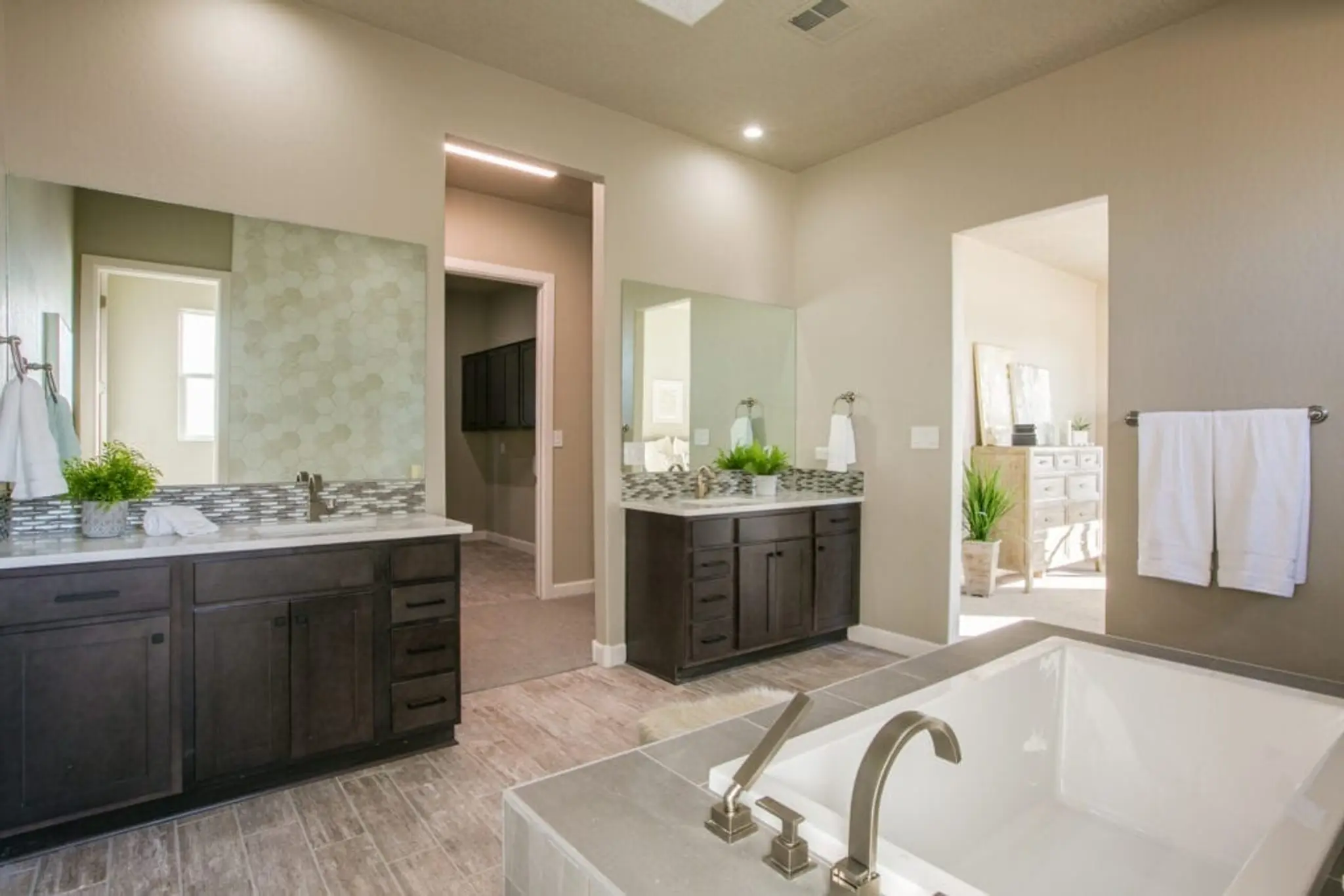 Thumbnail: 8′ Doors and 10′ Ceilings