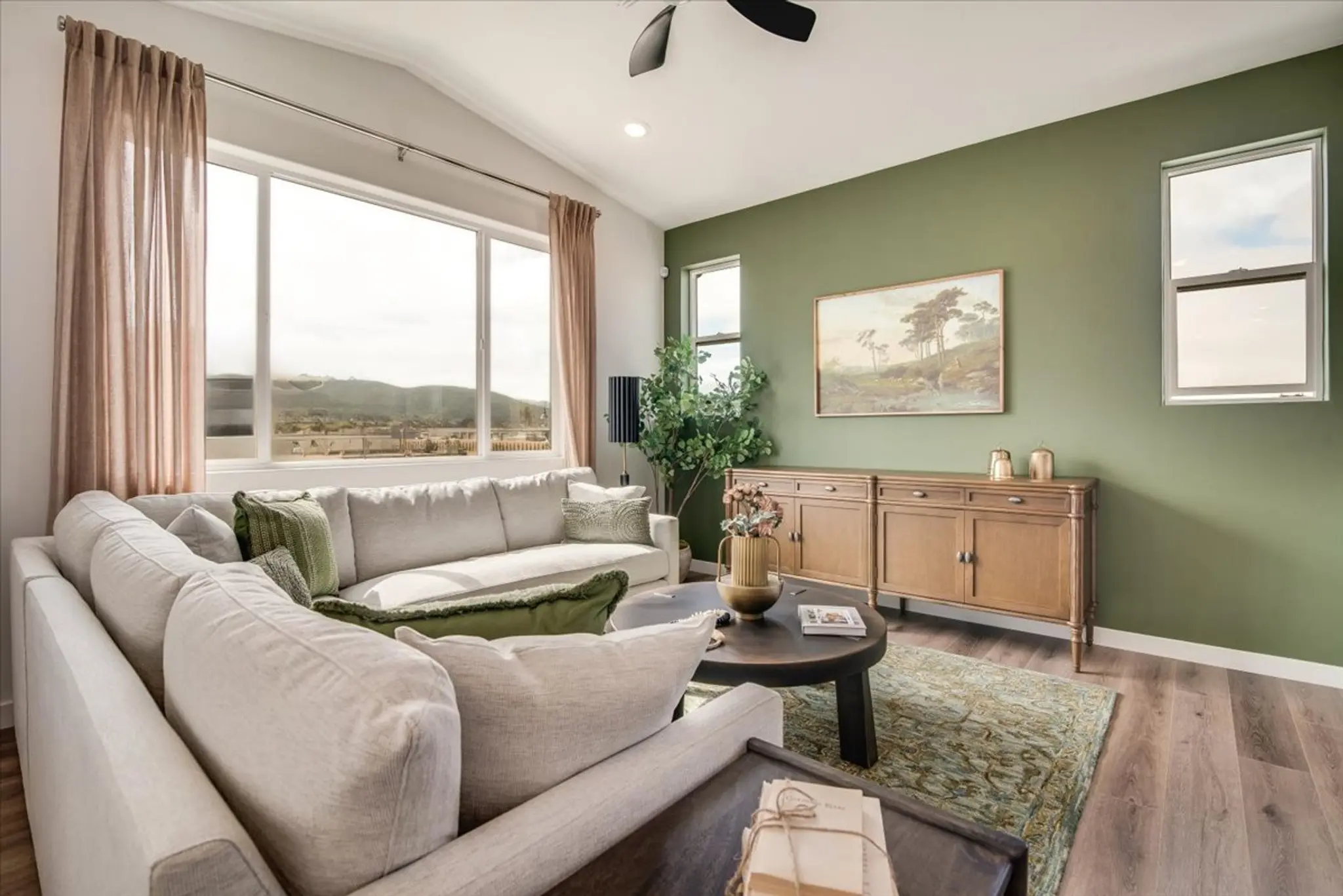 Plan 4 - River Terrace - Vintage Collection - Interior Photo 5