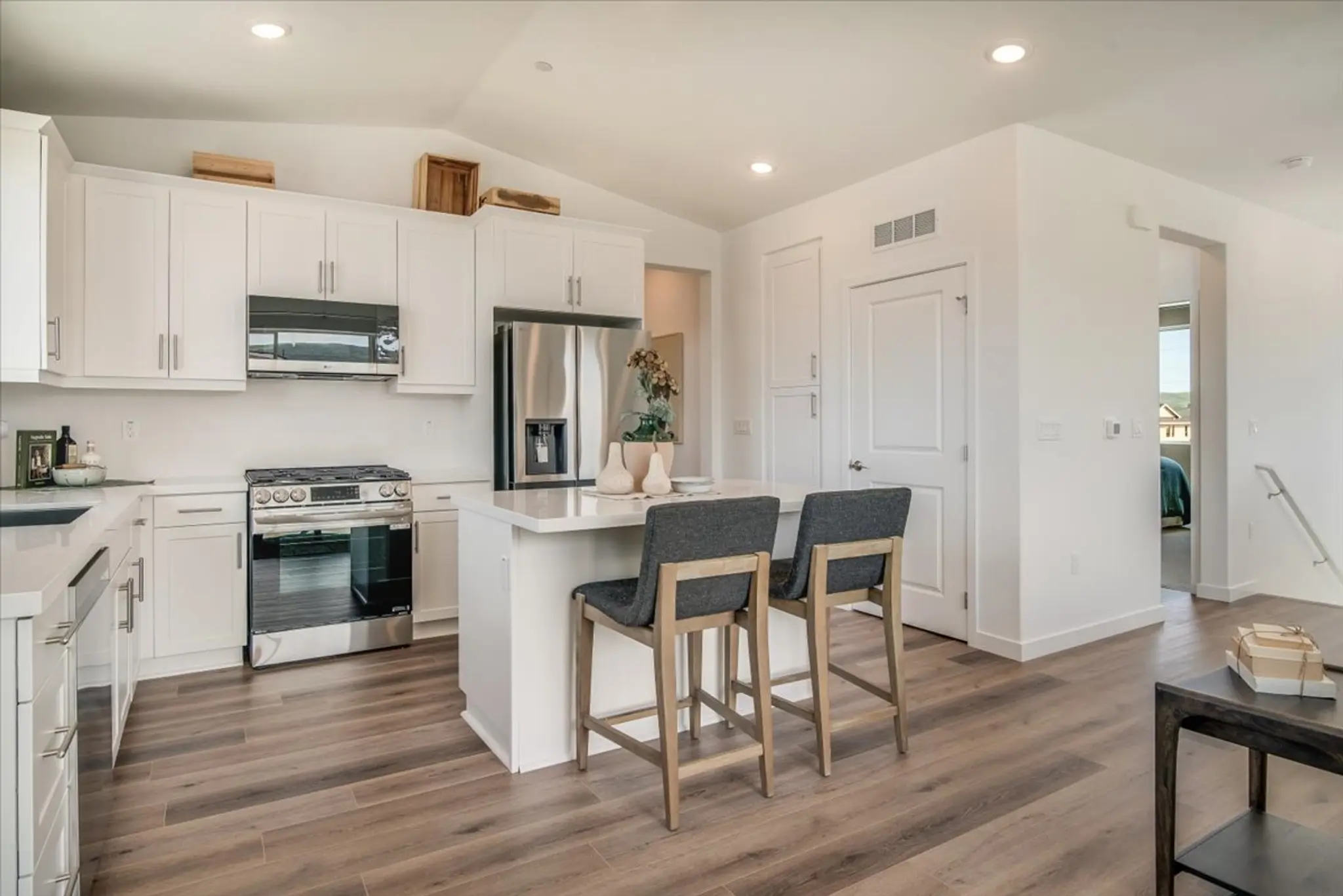 Plan 4 - River Terrace - Vintage Collection - Interior Photo 13