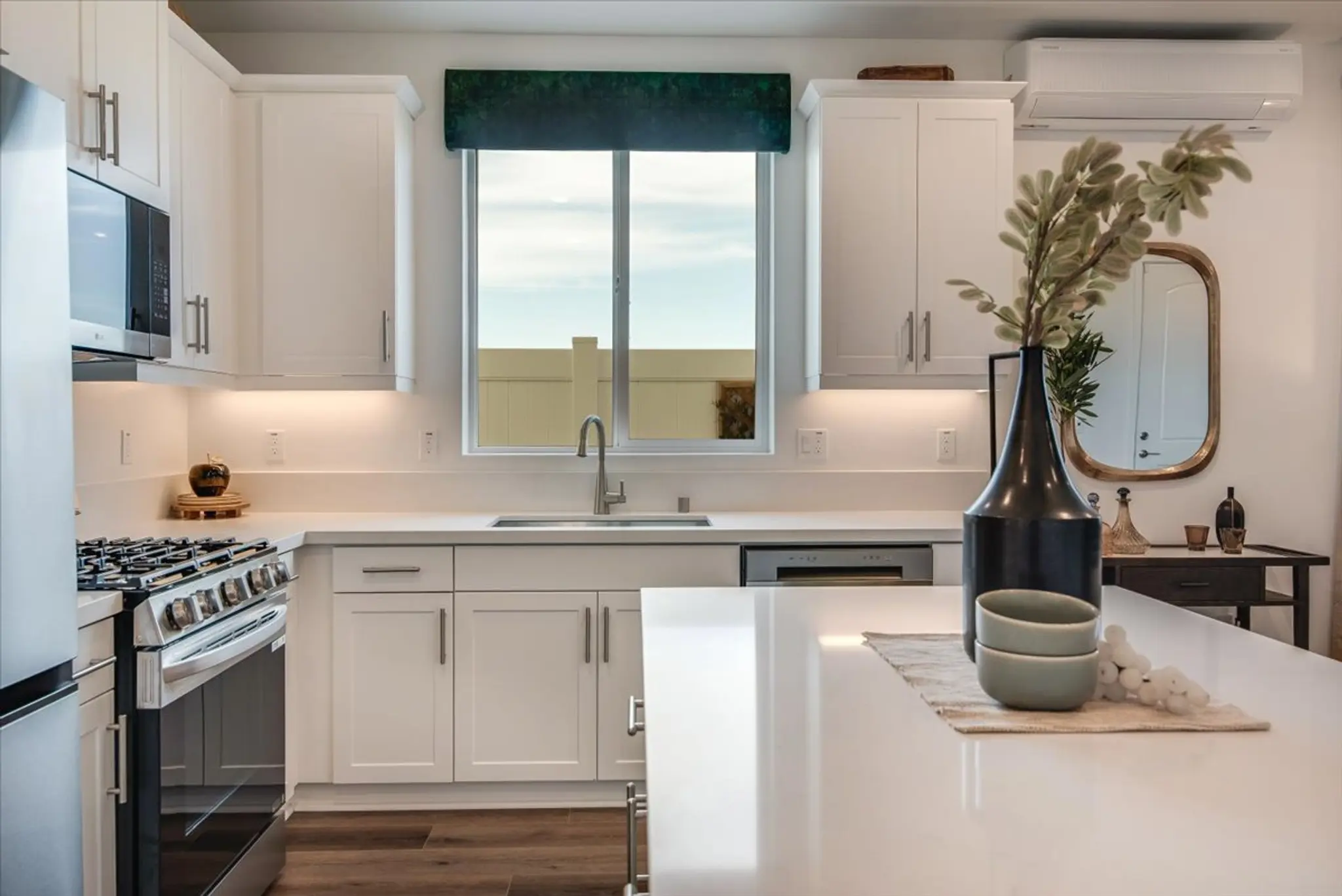 Plan 4 - River Terrace - Vintage Collection - Interior Photo 14