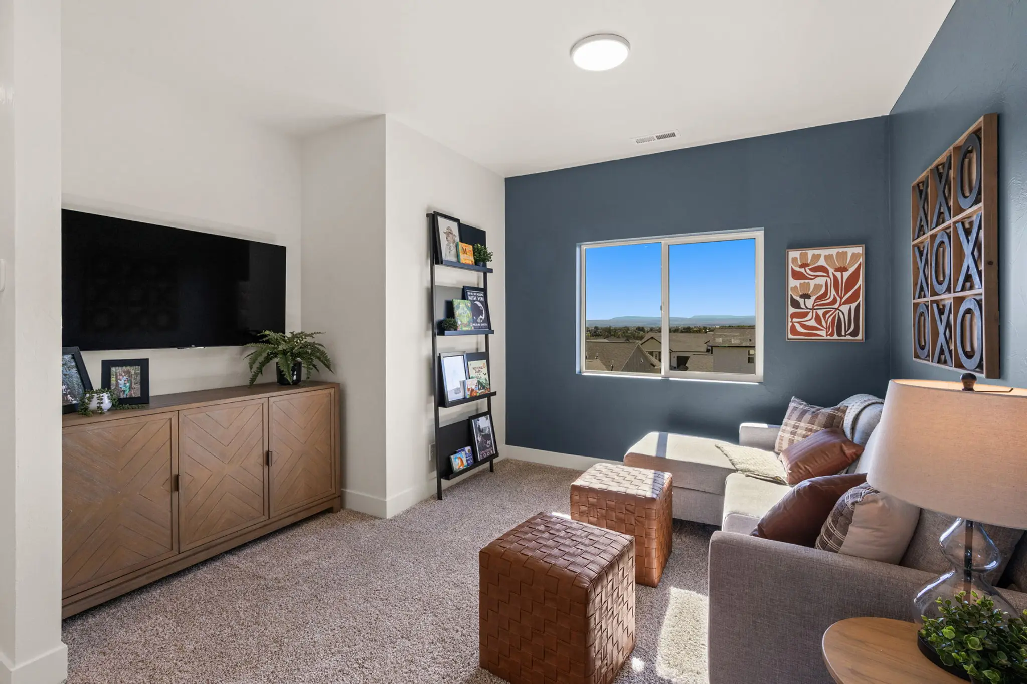 Granite - Interior Photo 35
