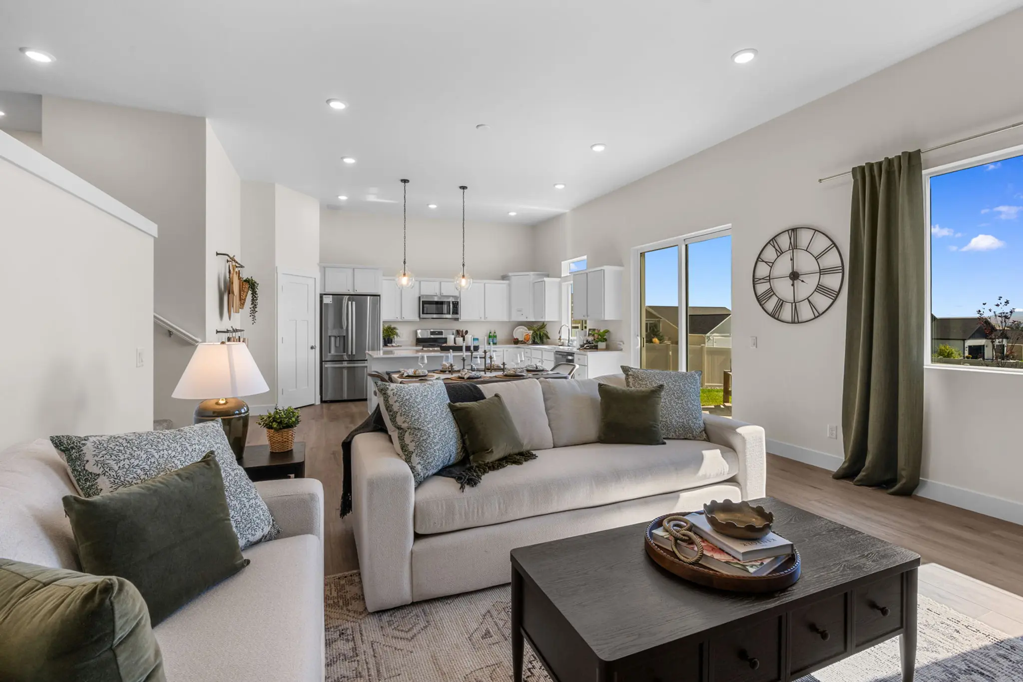 Torrey - Interior Photo 4