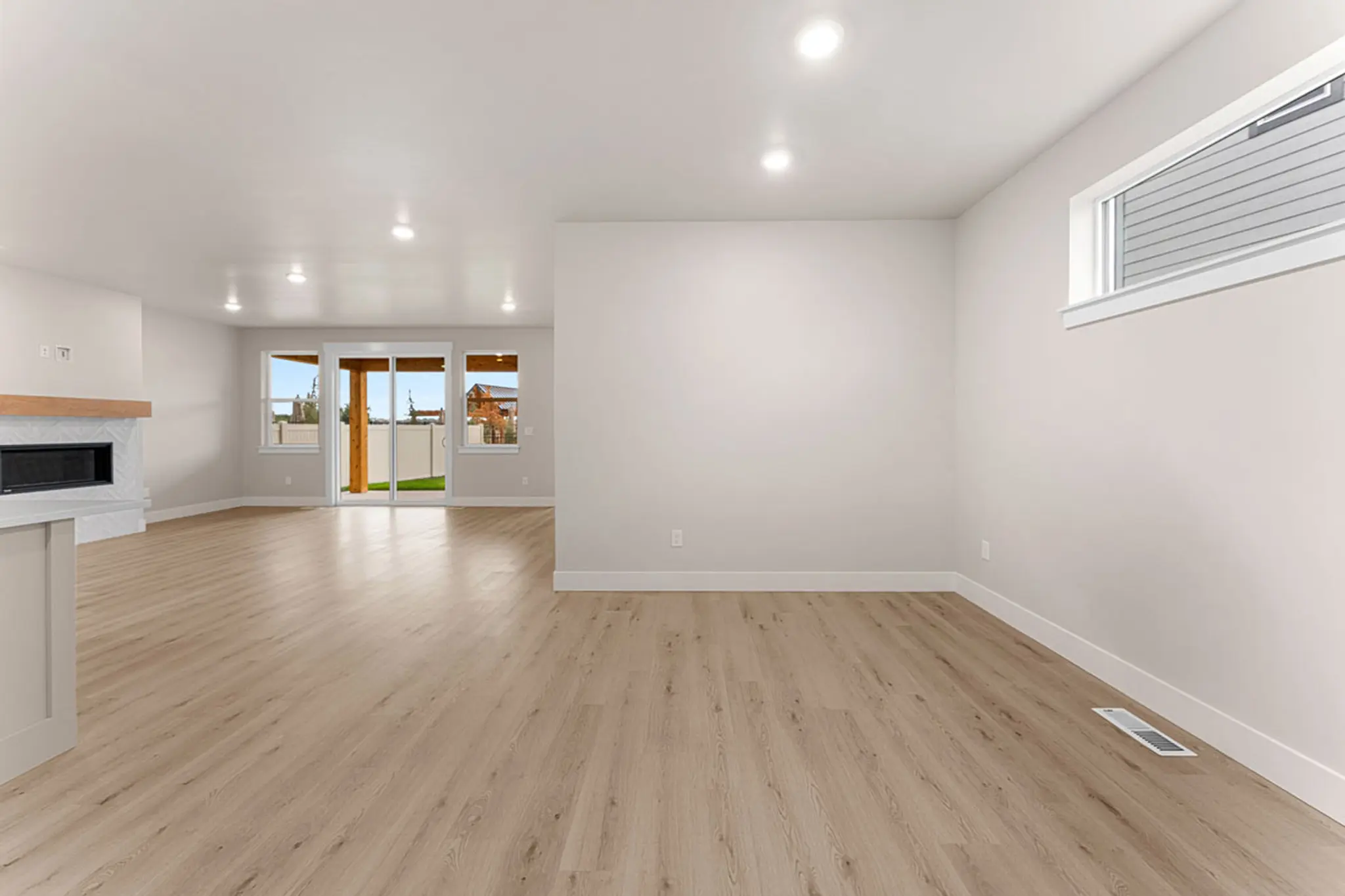 Starling - Interior Photo 16