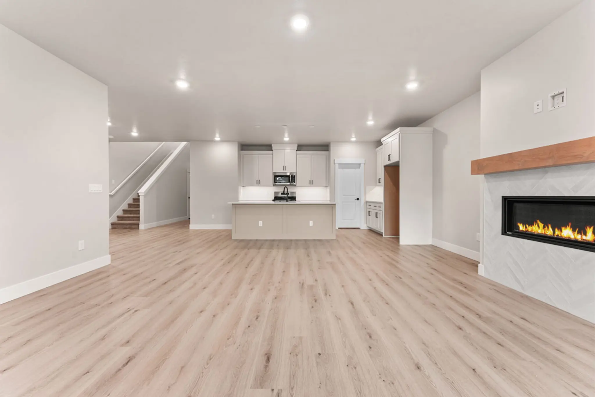 Starling - Interior Photo 12