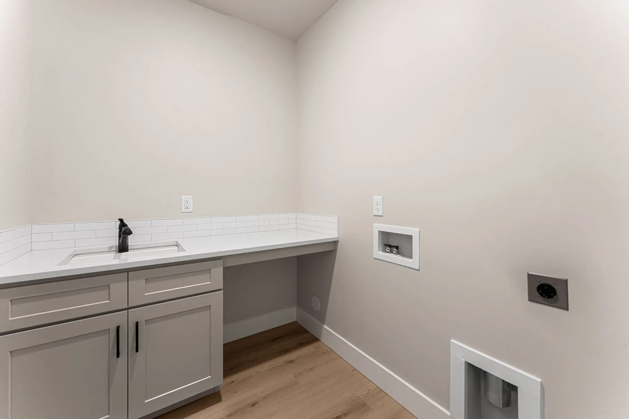 Starling - Interior Photo 24