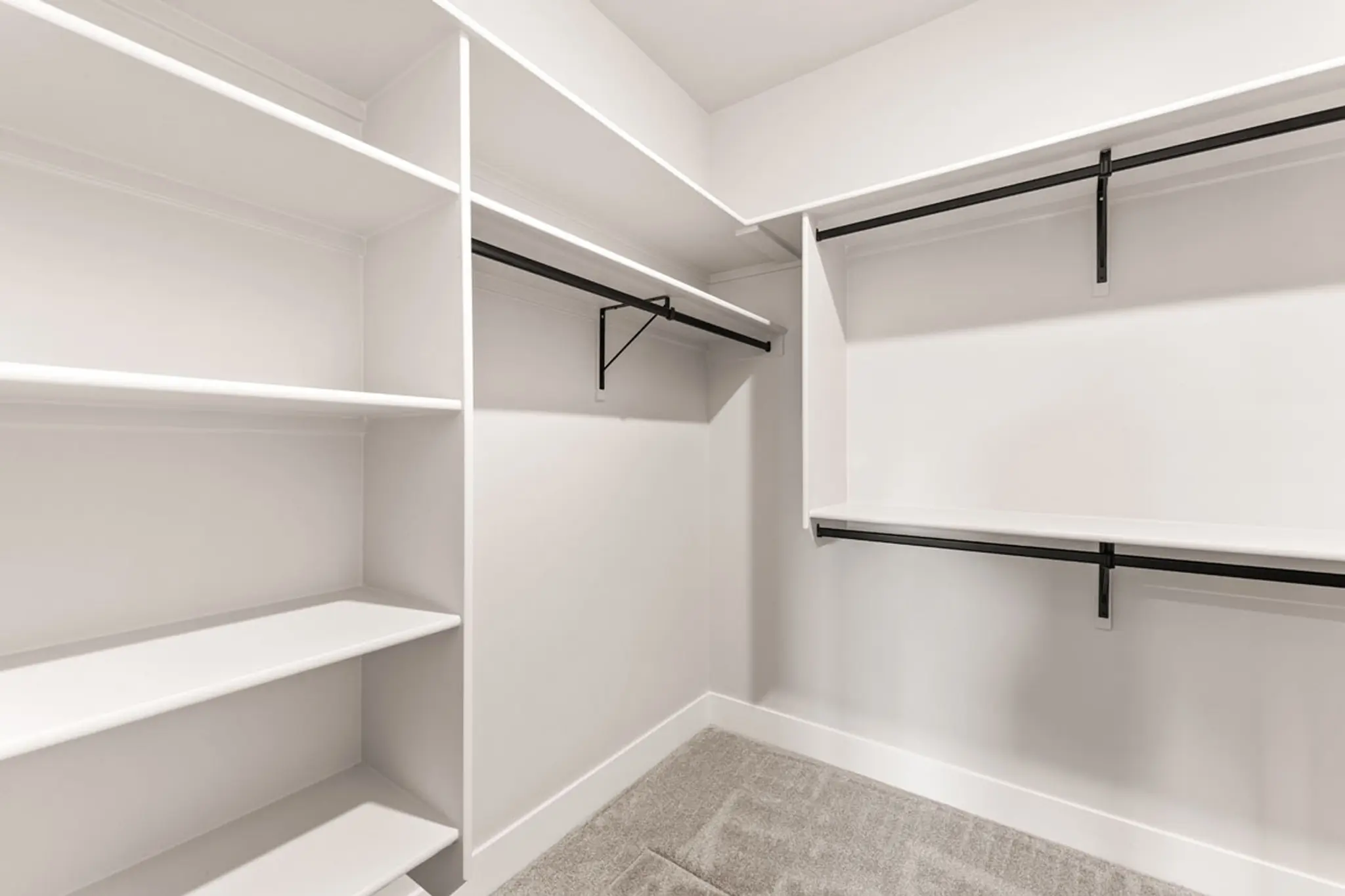 Starling - Interior Photo 37