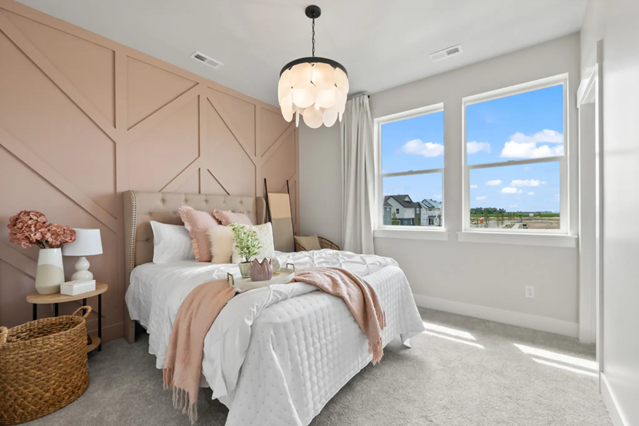 Dove - Interior Photo 26