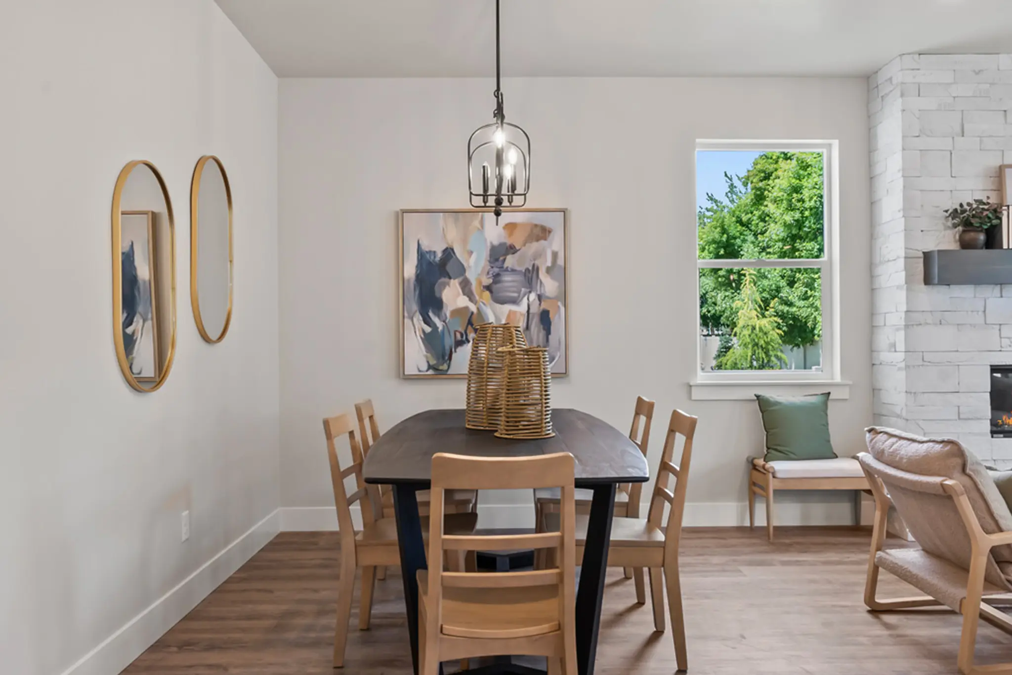 Dove - Interior Photo 14