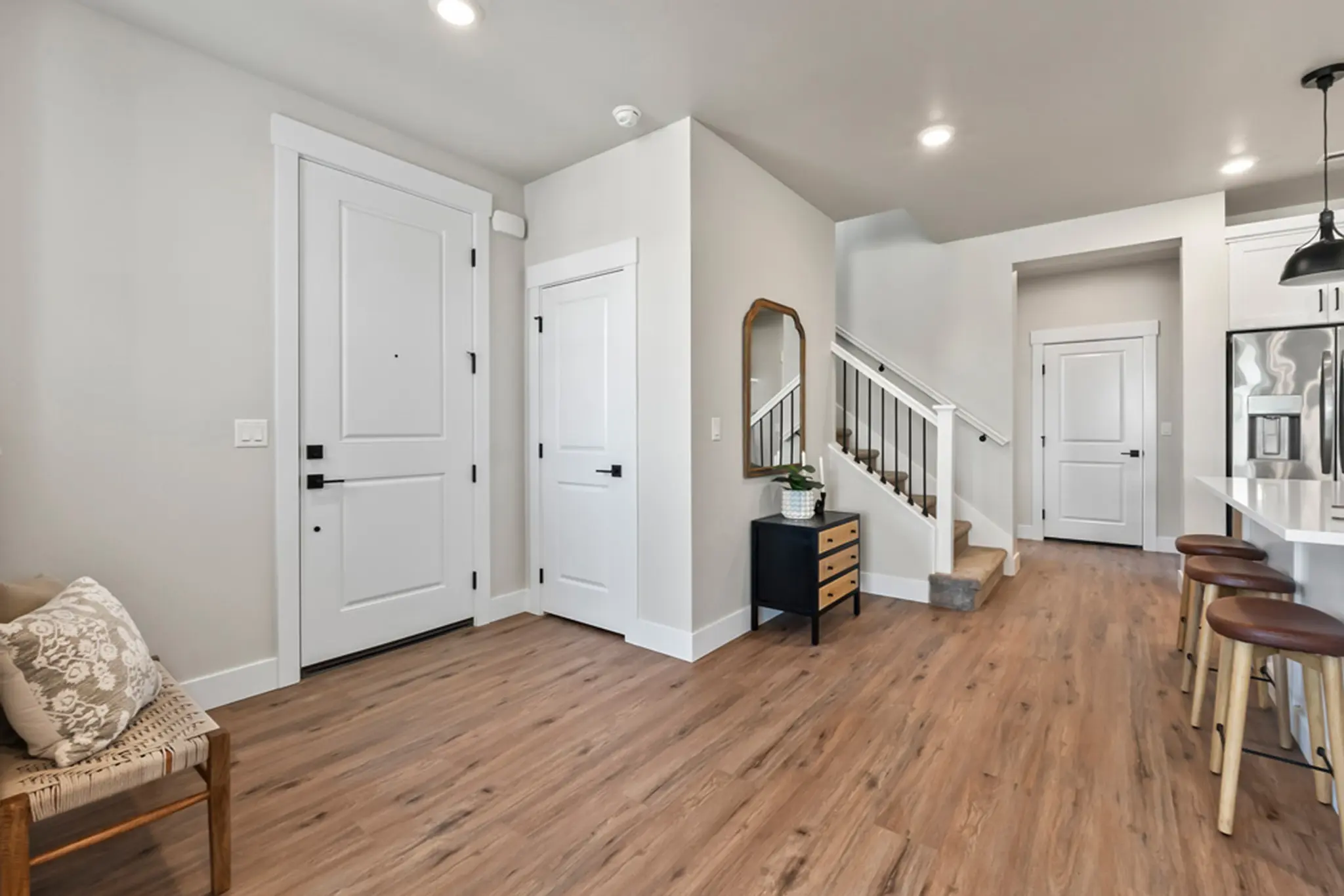 Goldfinch - Interior Photo 5