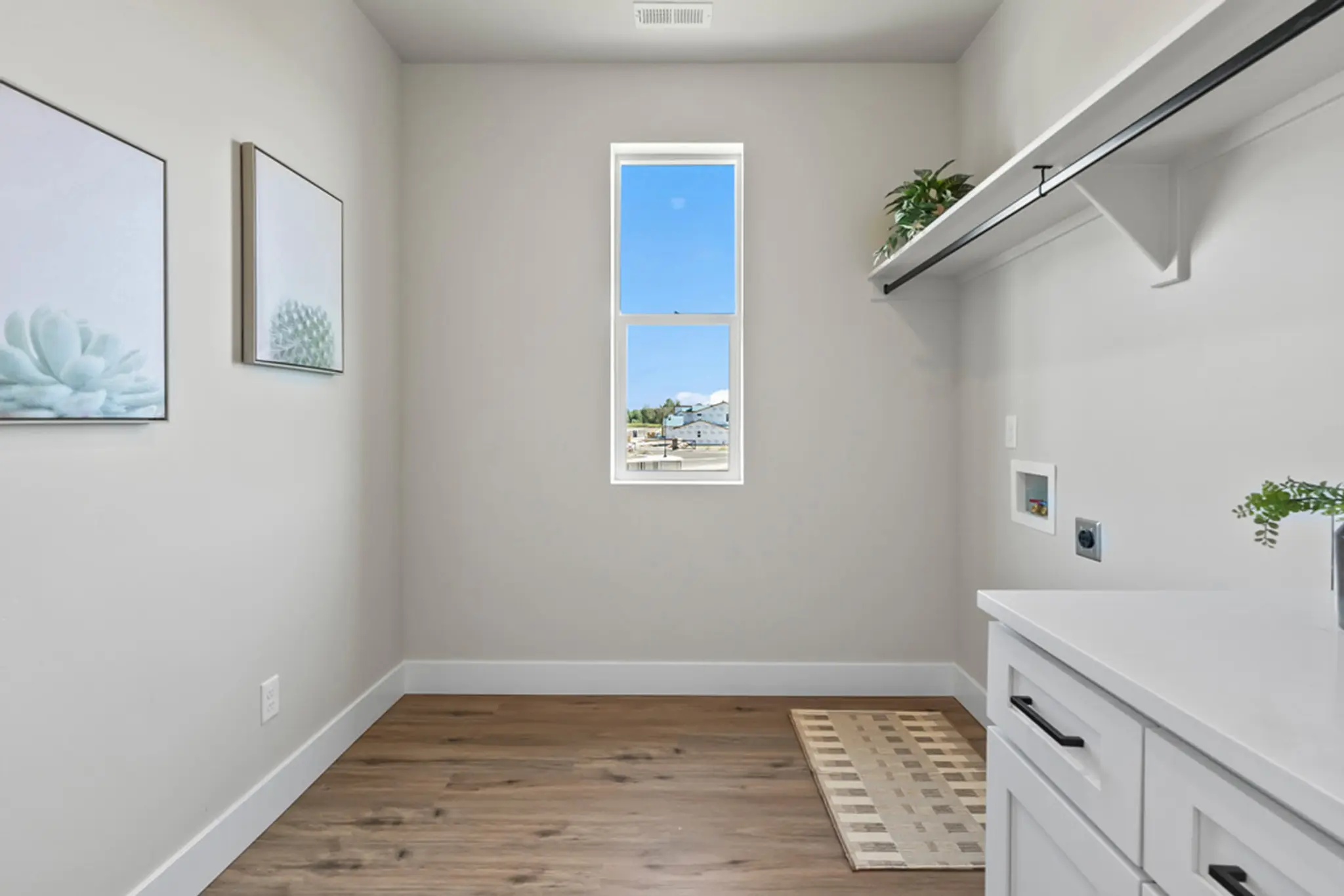 Goldfinch - Interior Photo 19
