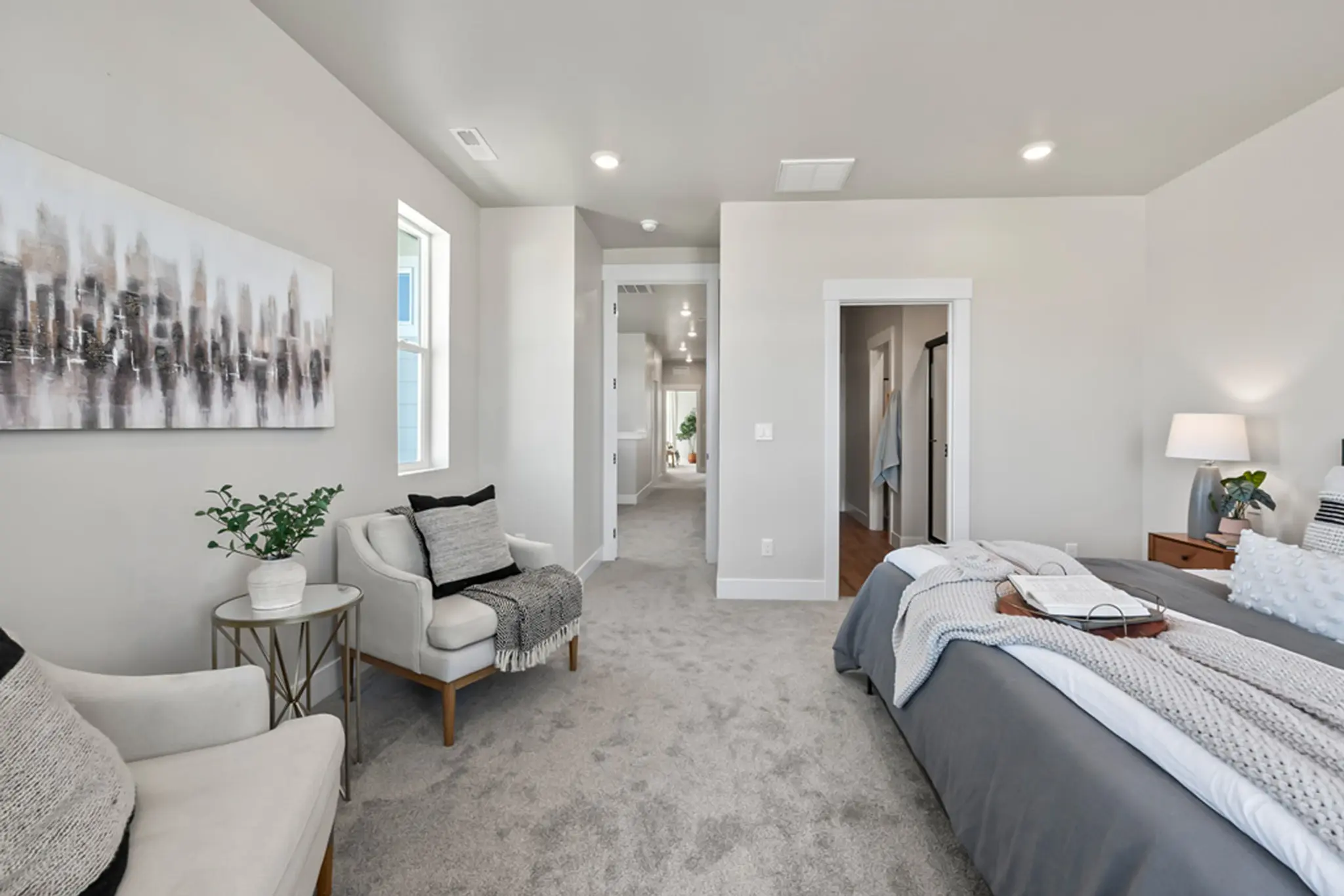 Goldfinch - Interior Photo 16