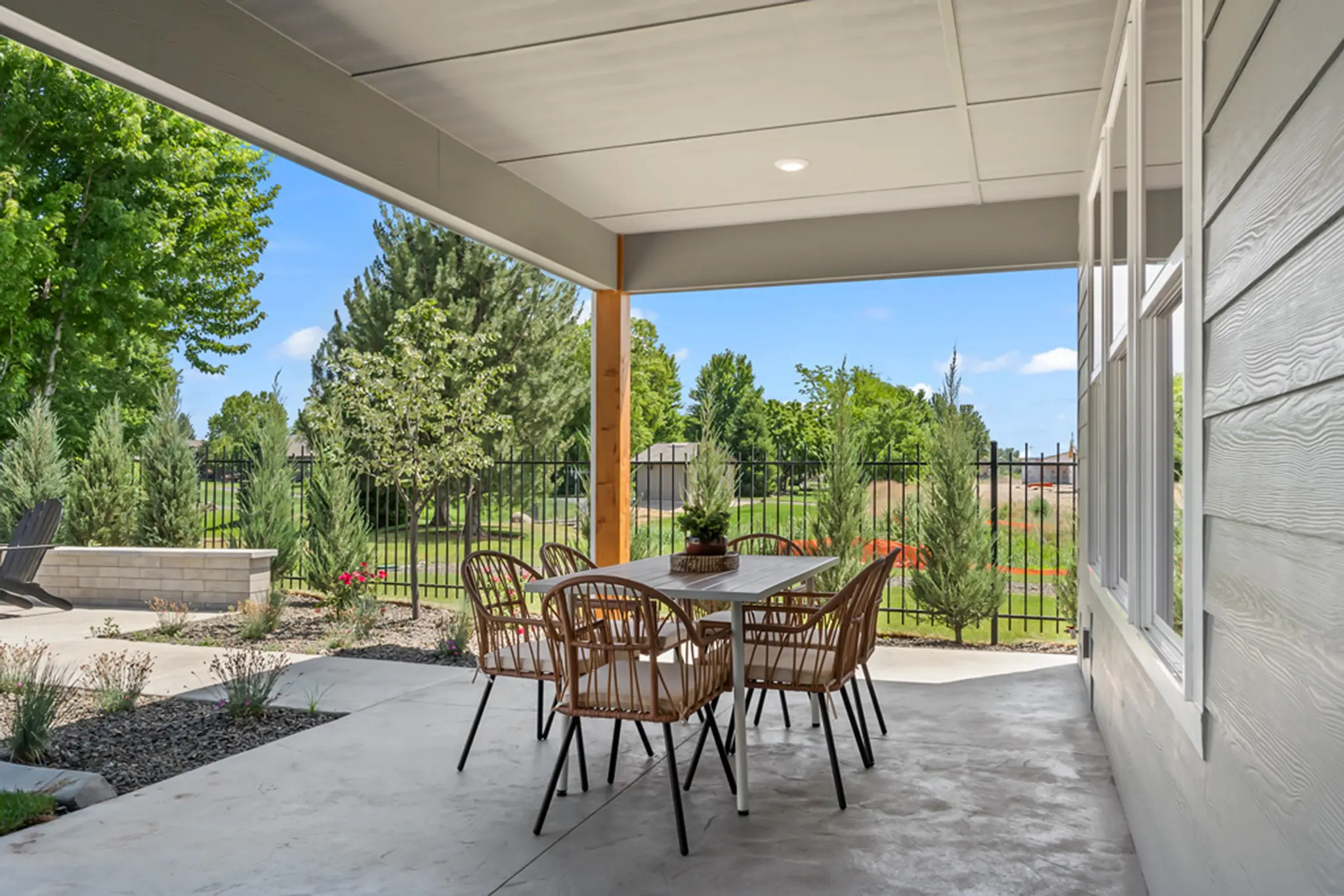 Hawk - Exterior Photo 5