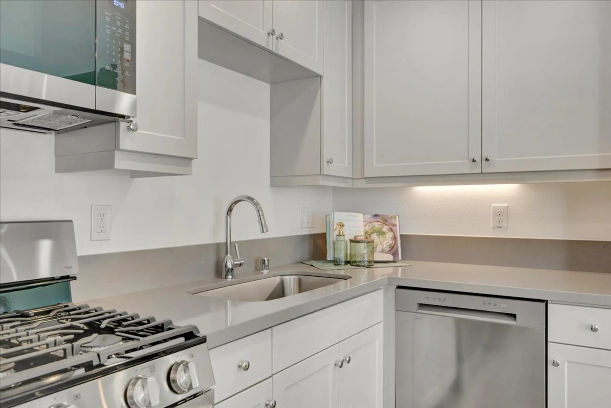 Plan 1 - River Terrace - Pinot - Interior Photo 19