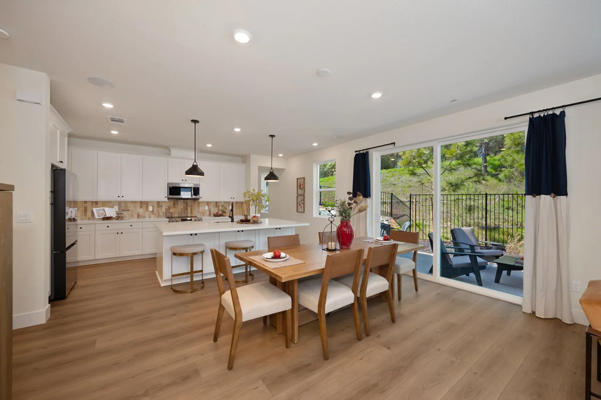 Plan 4 - Sutters Ridge - Interior Photo 13